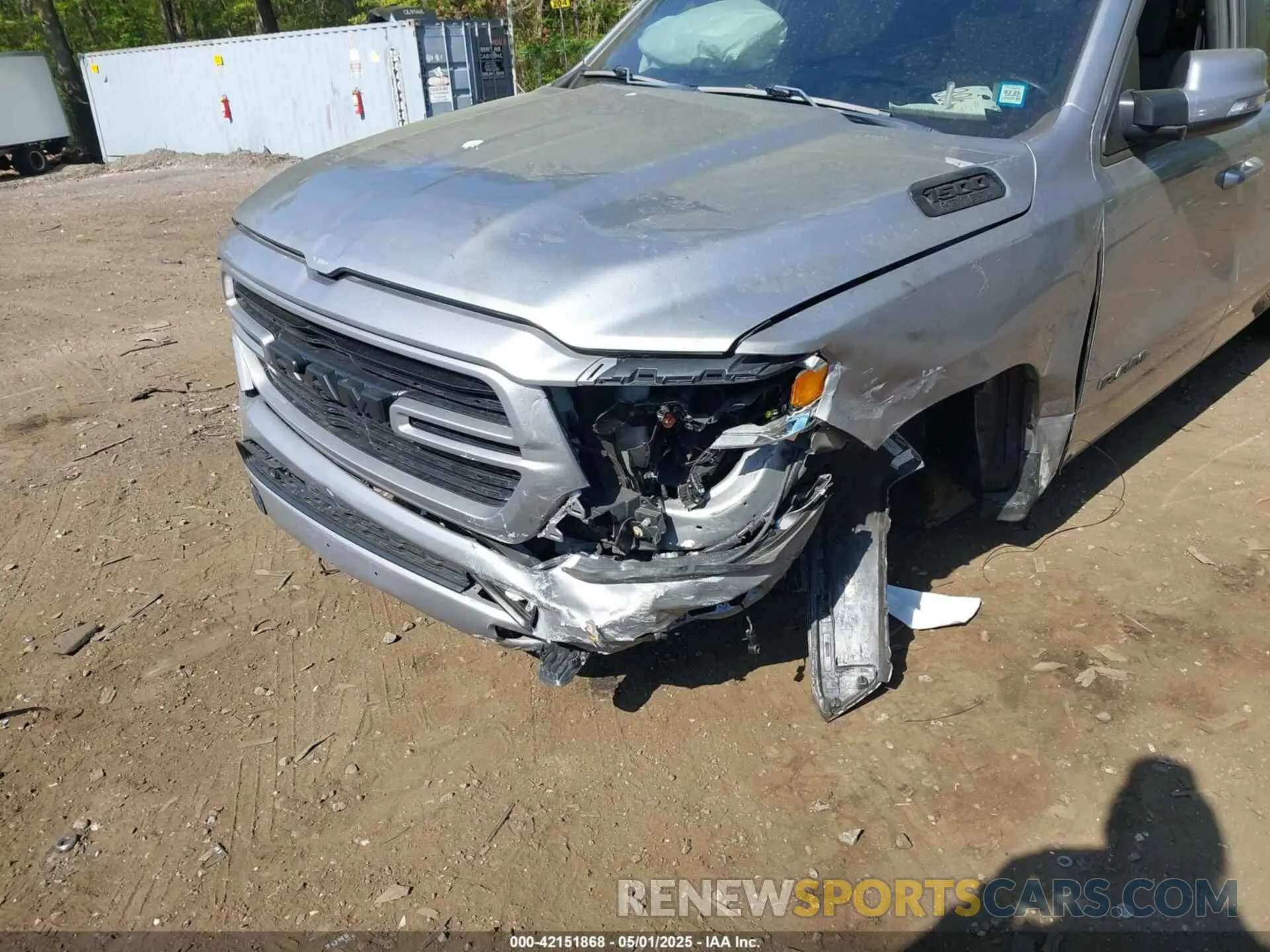 6 Photograph of a damaged car 1C6SRFFT6KN733556 RAM 1500 2019