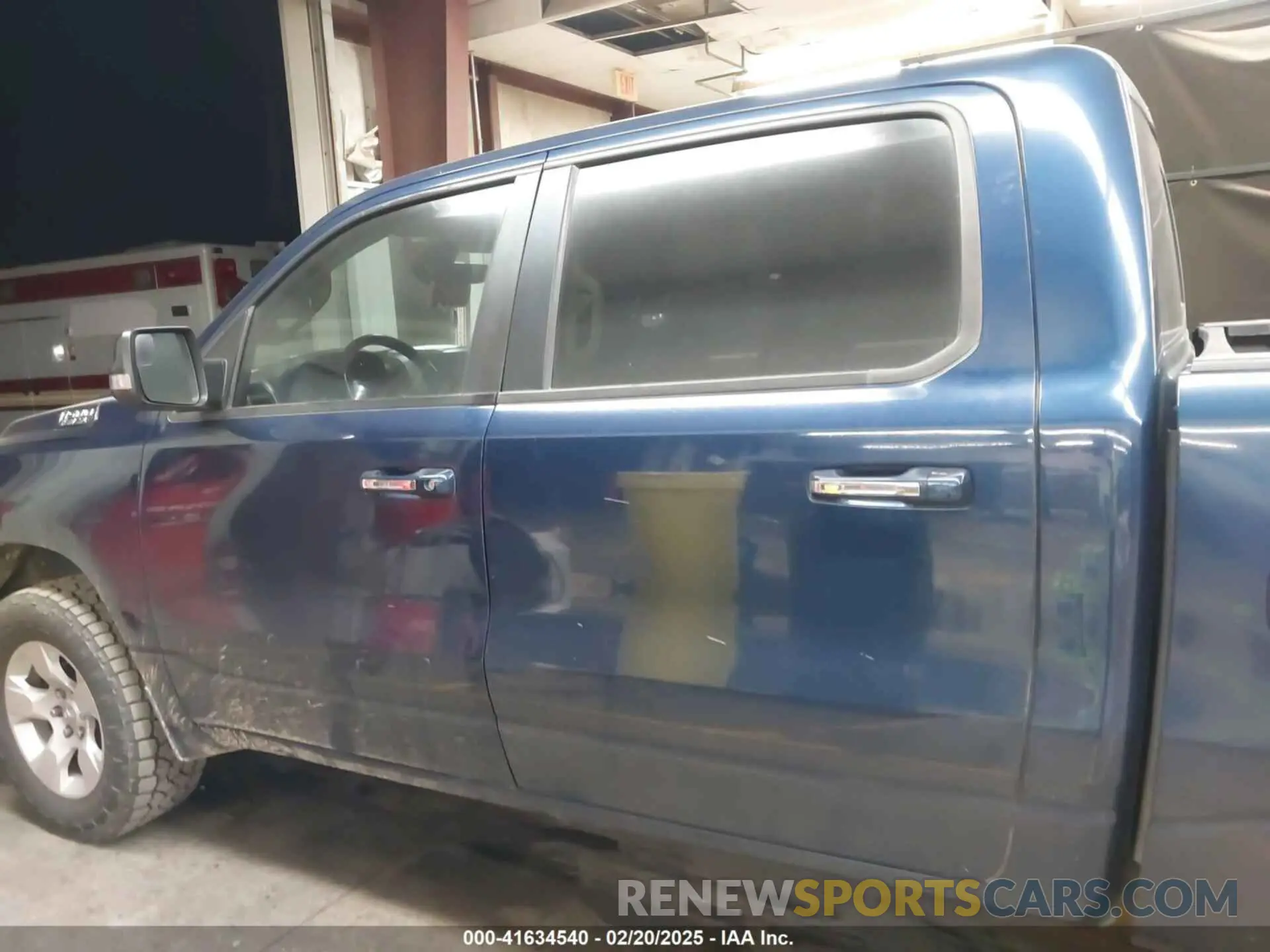 14 Photograph of a damaged car 1C6SRFFT6KN811902 RAM 1500 2019