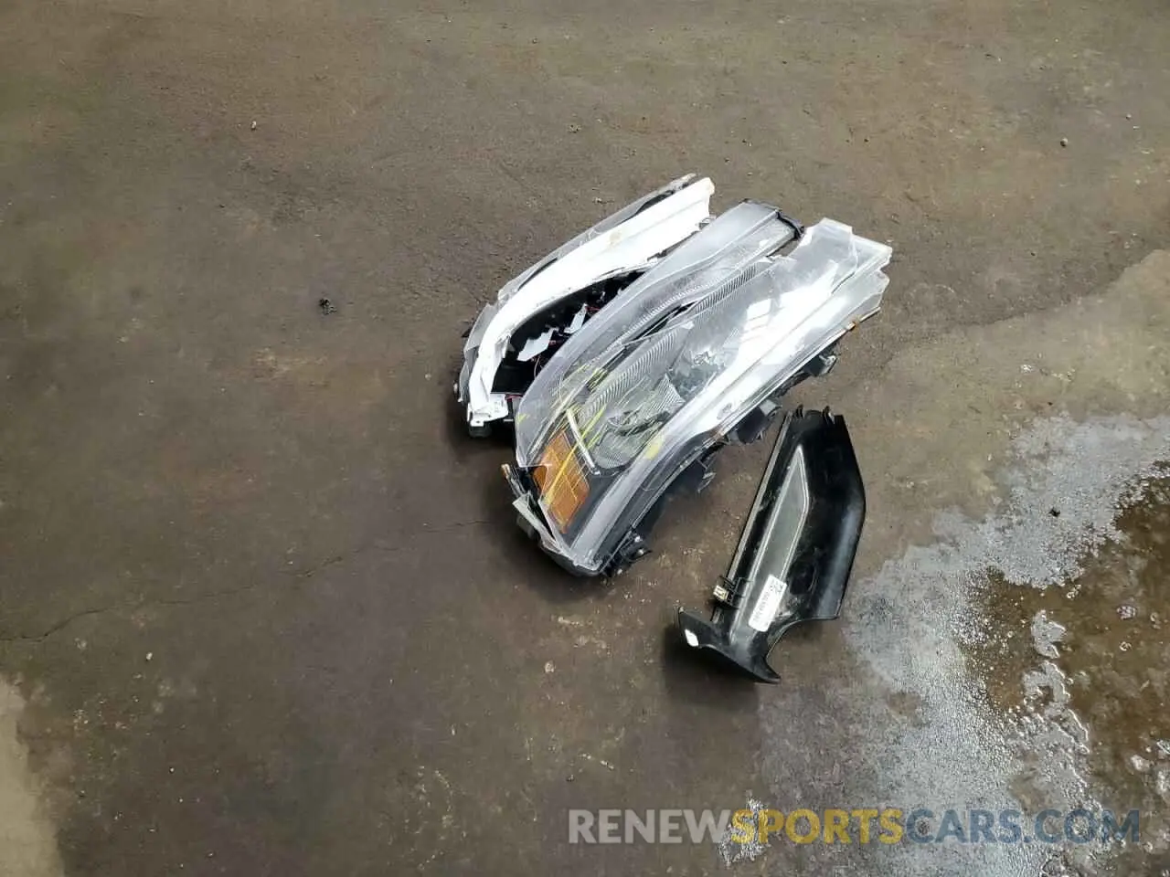12 Photograph of a damaged car 1C6SRFFT6KN867628 RAM 1500 2019