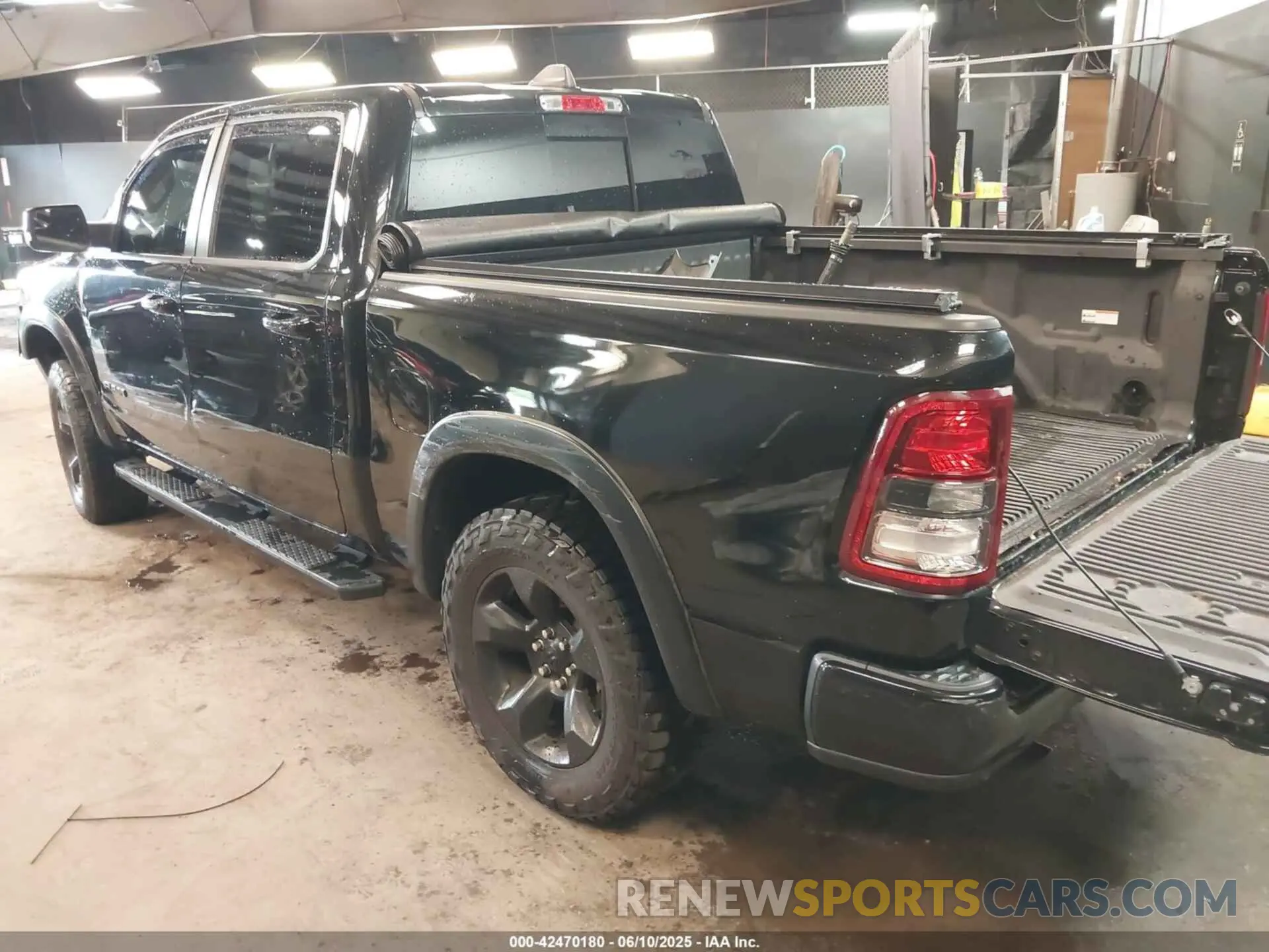 3 Photograph of a damaged car 1C6SRFFT6KN890780 RAM 1500 2019