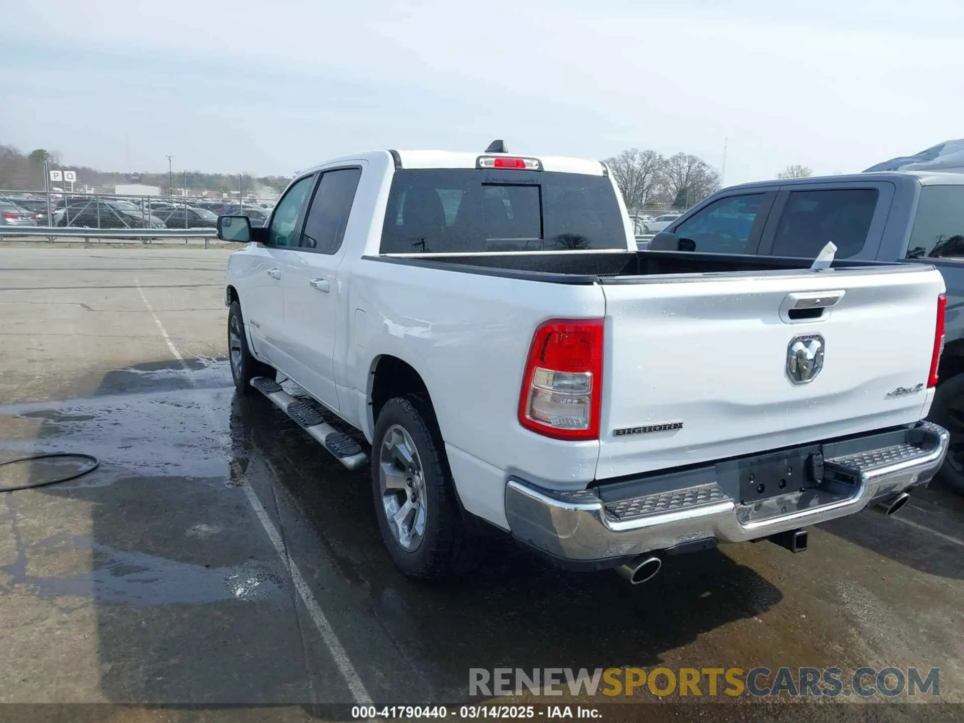 3 Photograph of a damaged car 1C6SRFFT6KN904290 RAM 1500 2019