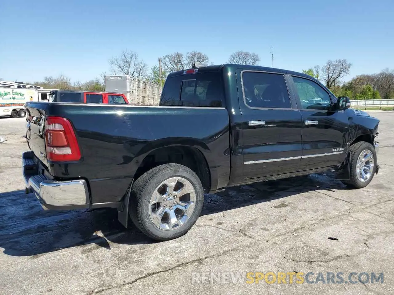3 Photograph of a damaged car 1C6SRFFT7KN644661 RAM 1500 2019
