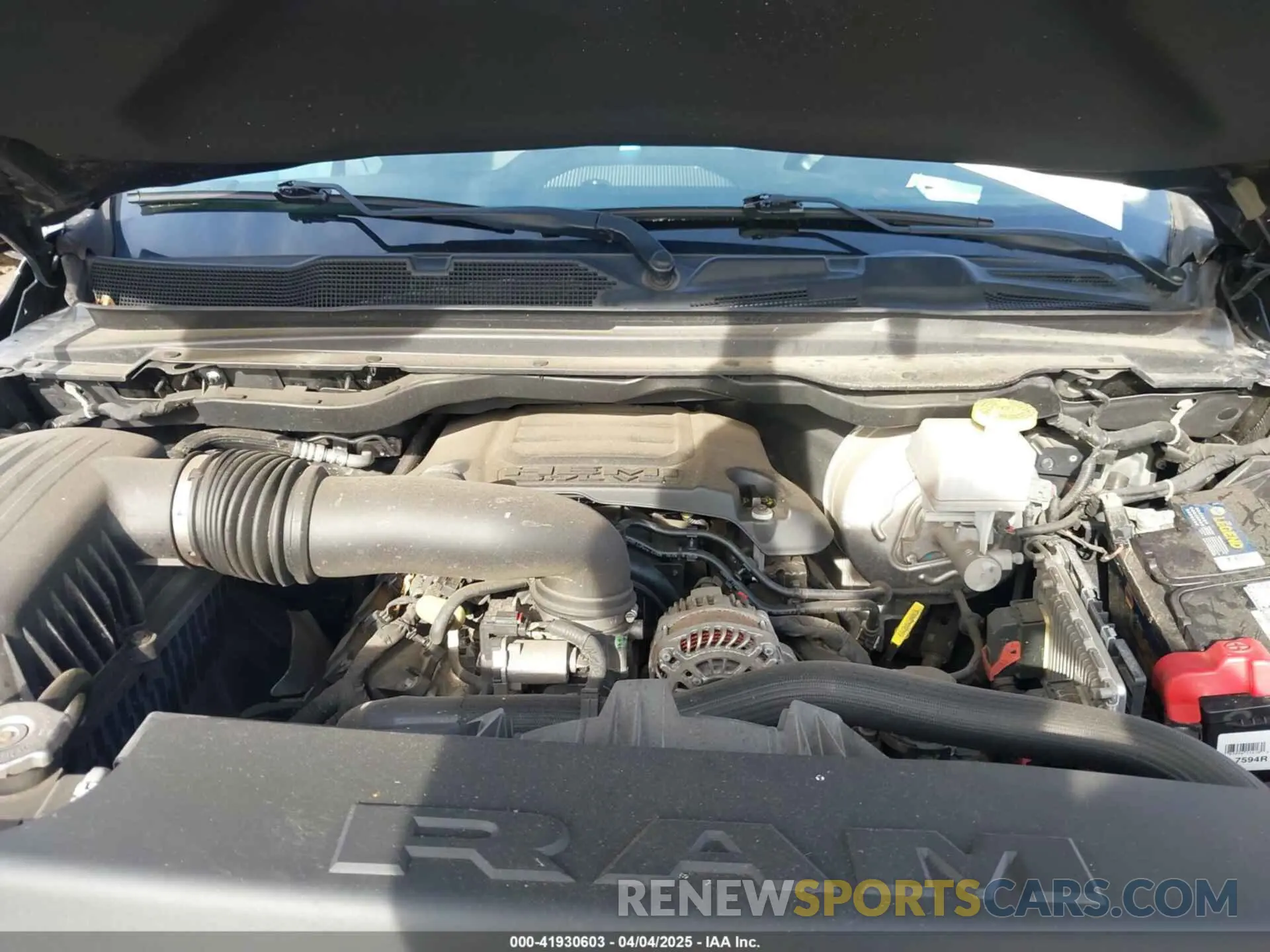 10 Photograph of a damaged car 1C6SRFFT7KN658334 RAM 1500 2019