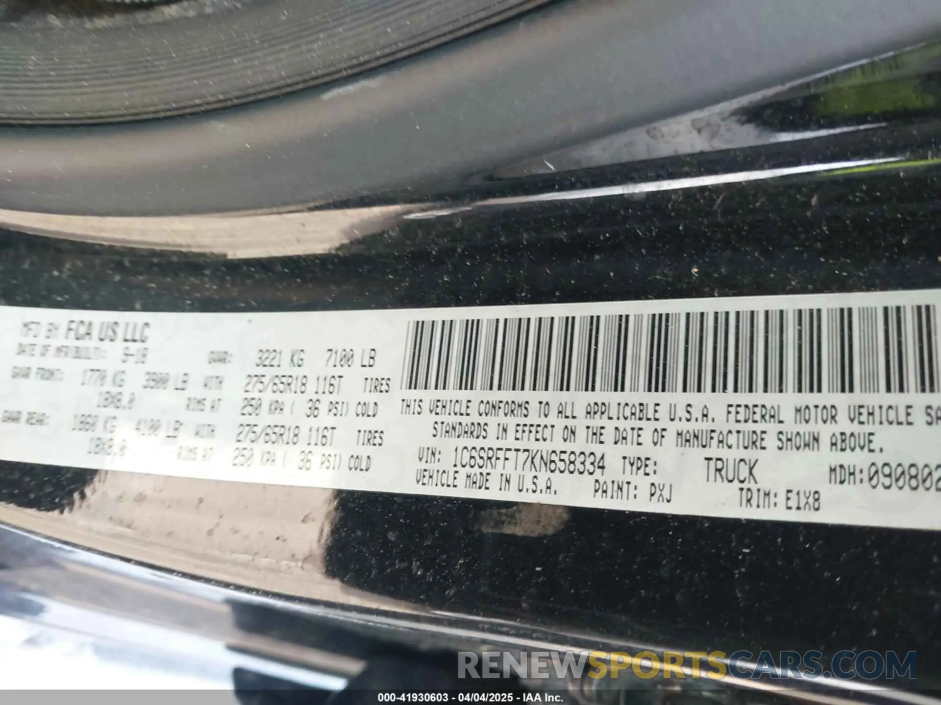 9 Photograph of a damaged car 1C6SRFFT7KN658334 RAM 1500 2019