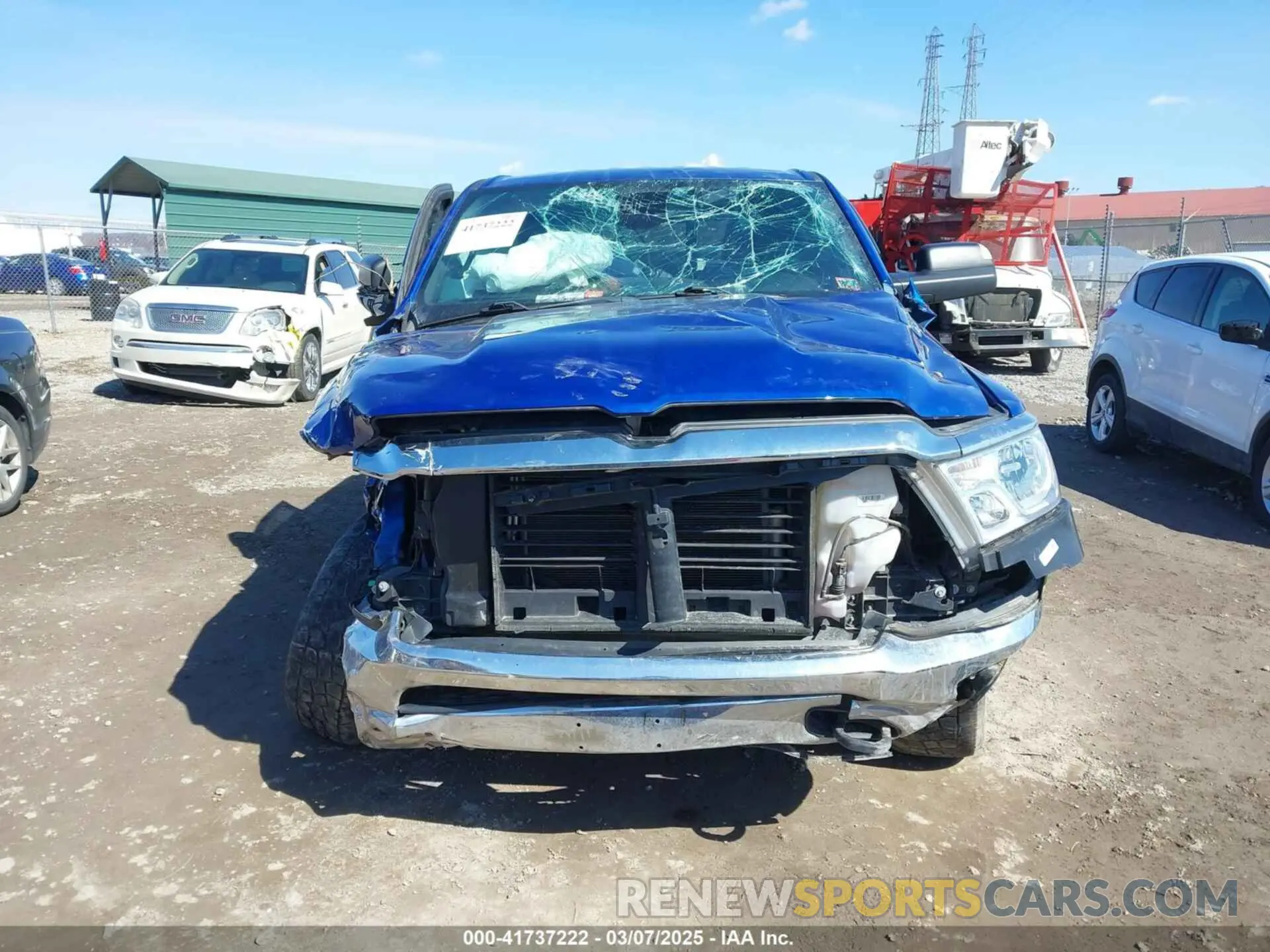 12 Photograph of a damaged car 1C6SRFFT7KN789375 RAM 1500 2019