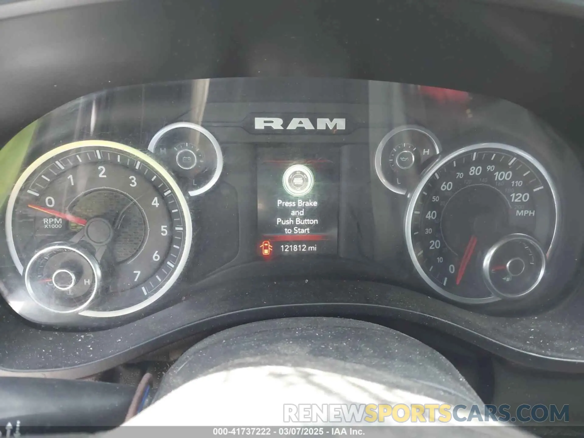 7 Photograph of a damaged car 1C6SRFFT7KN789375 RAM 1500 2019