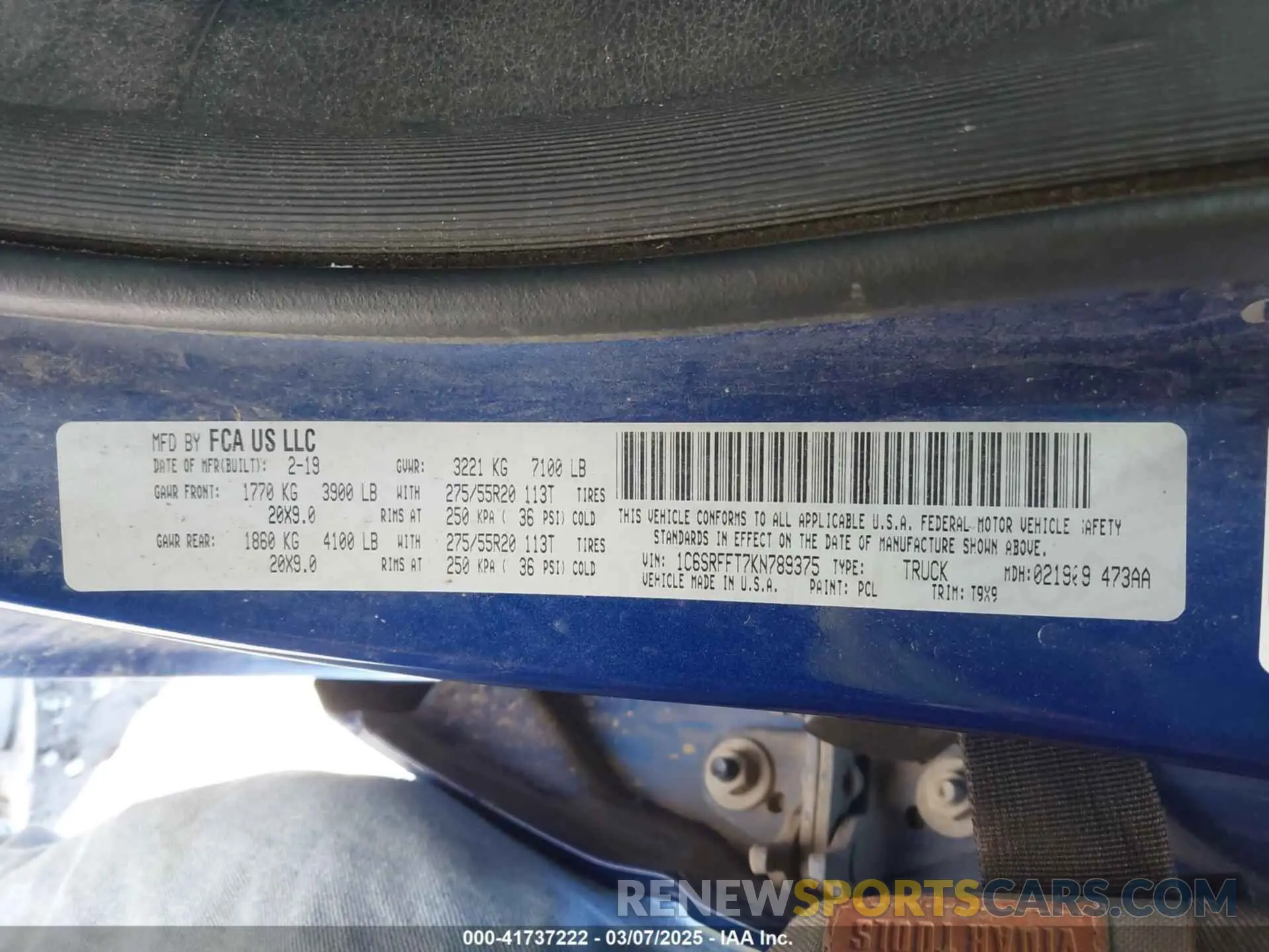 9 Photograph of a damaged car 1C6SRFFT7KN789375 RAM 1500 2019