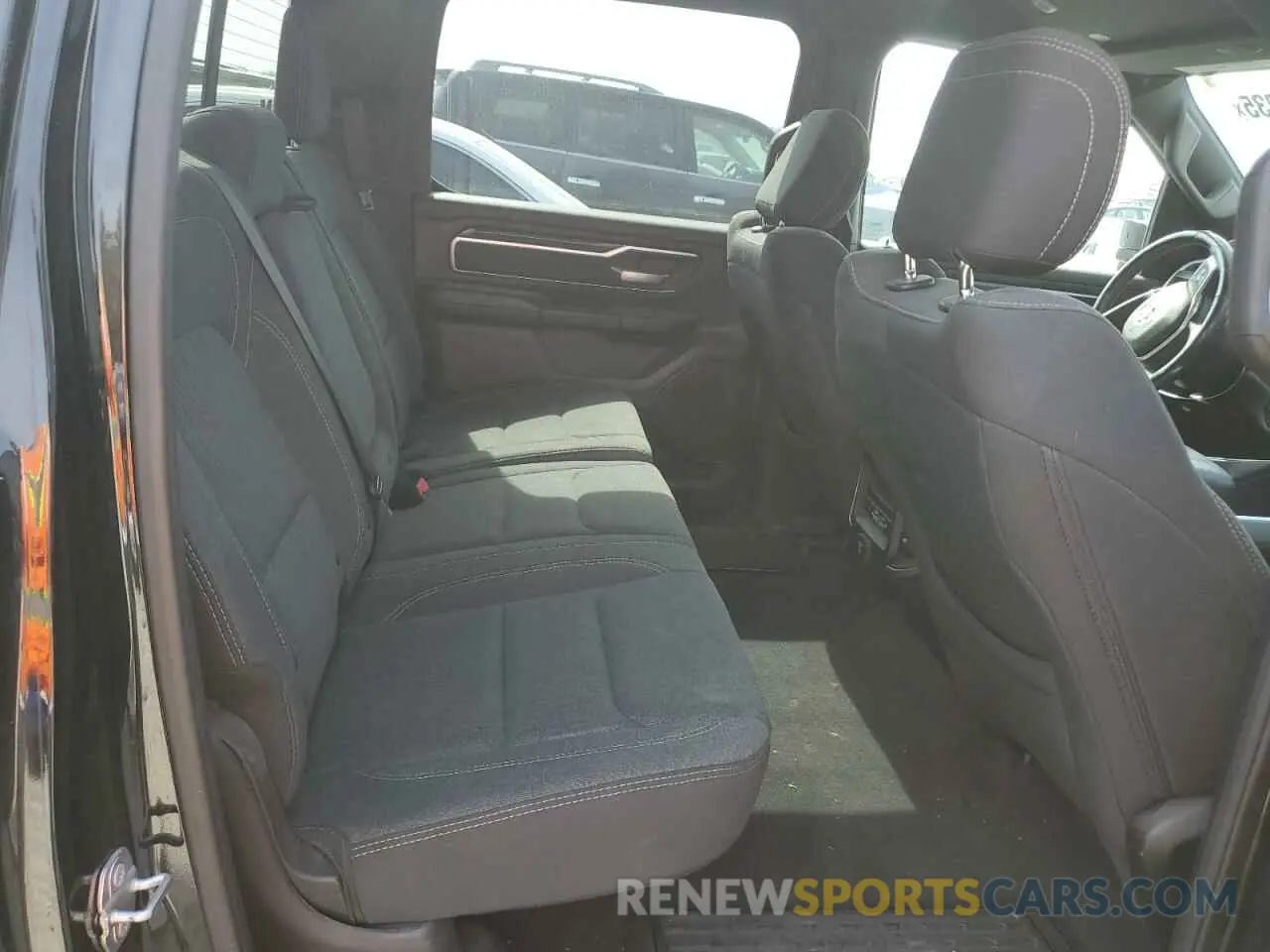 10 Photograph of a damaged car 1C6SRFFT7KN796990 RAM 1500 2019