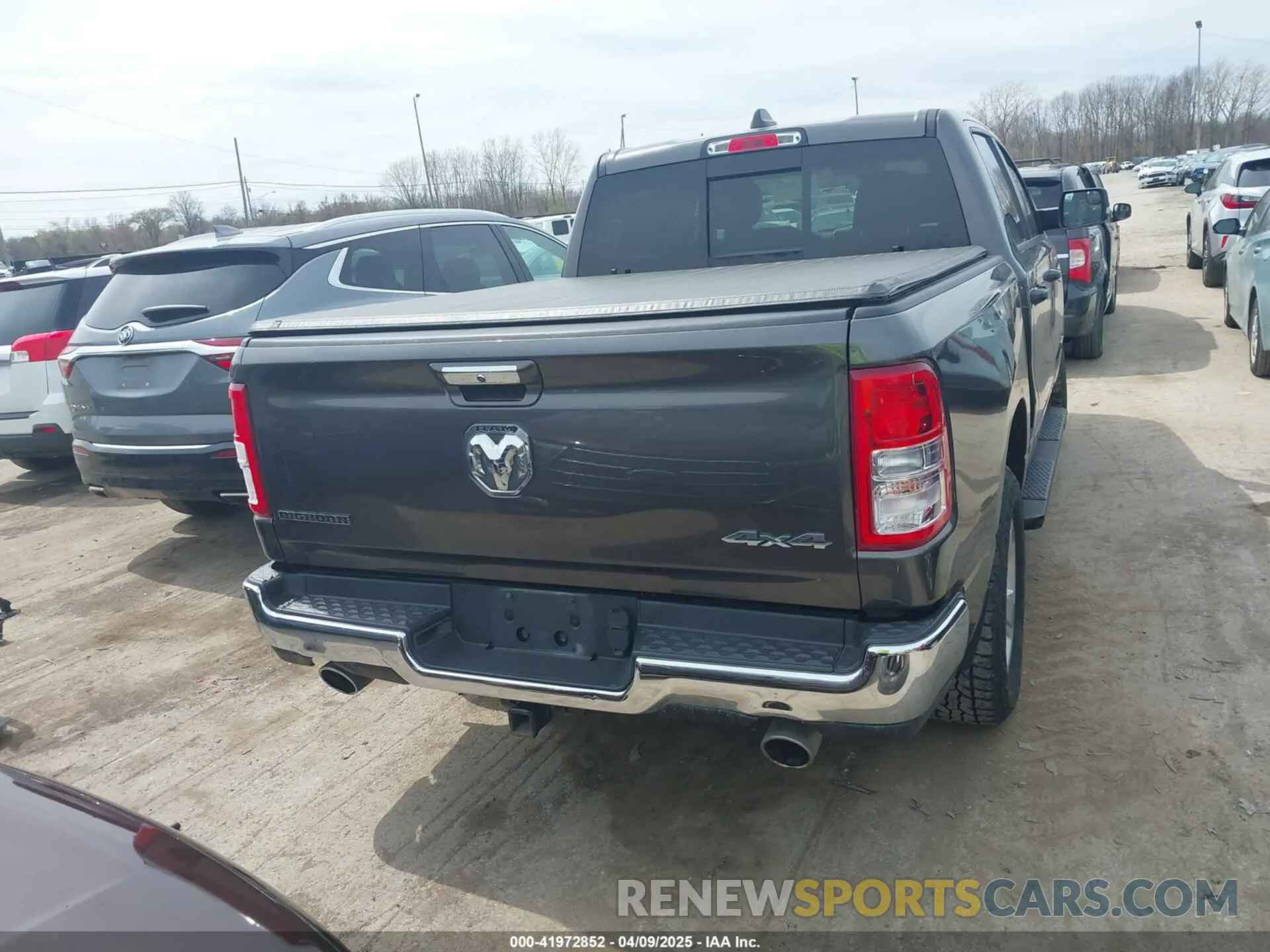 17 Photograph of a damaged car 1C6SRFFT7KN876256 RAM 1500 2019