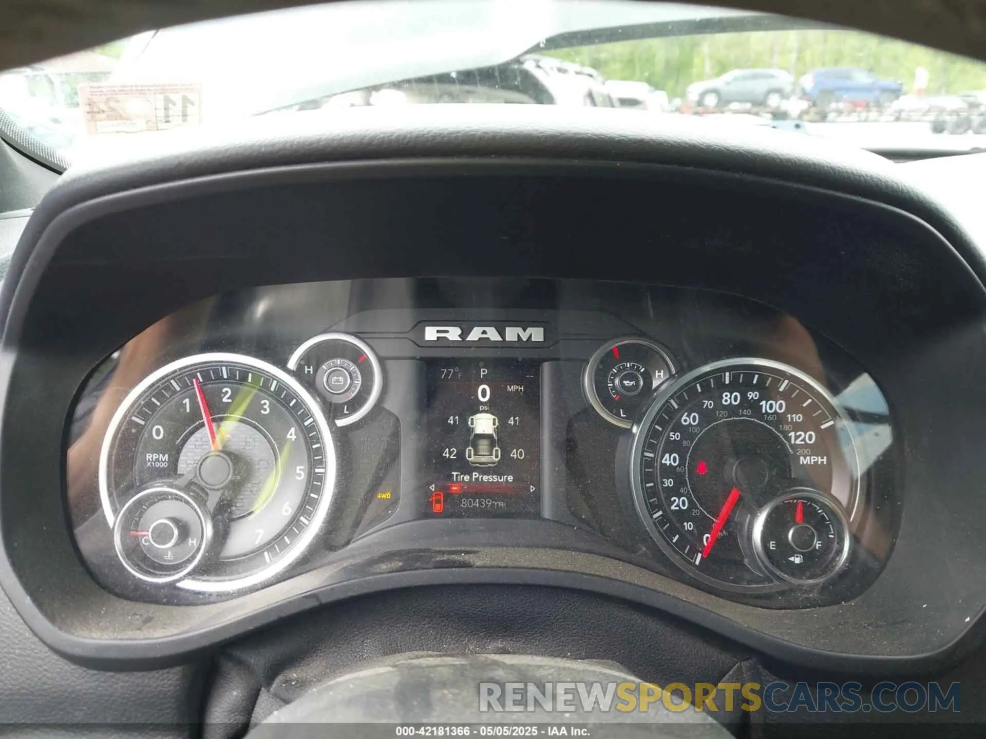 7 Photograph of a damaged car 1C6SRFFT8KN575141 RAM 1500 2019