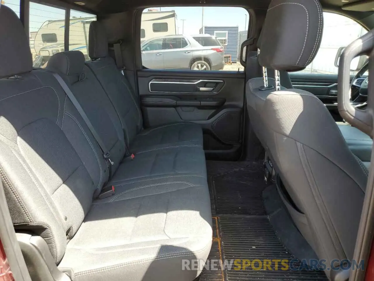 10 Photograph of a damaged car 1C6SRFFT8KN660206 RAM 1500 2019