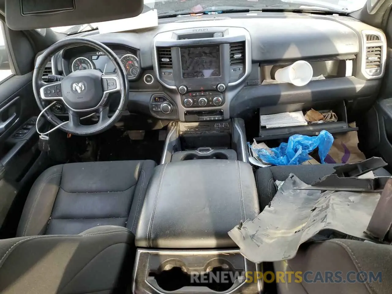 8 Photograph of a damaged car 1C6SRFFT8KN781642 RAM 1500 2019