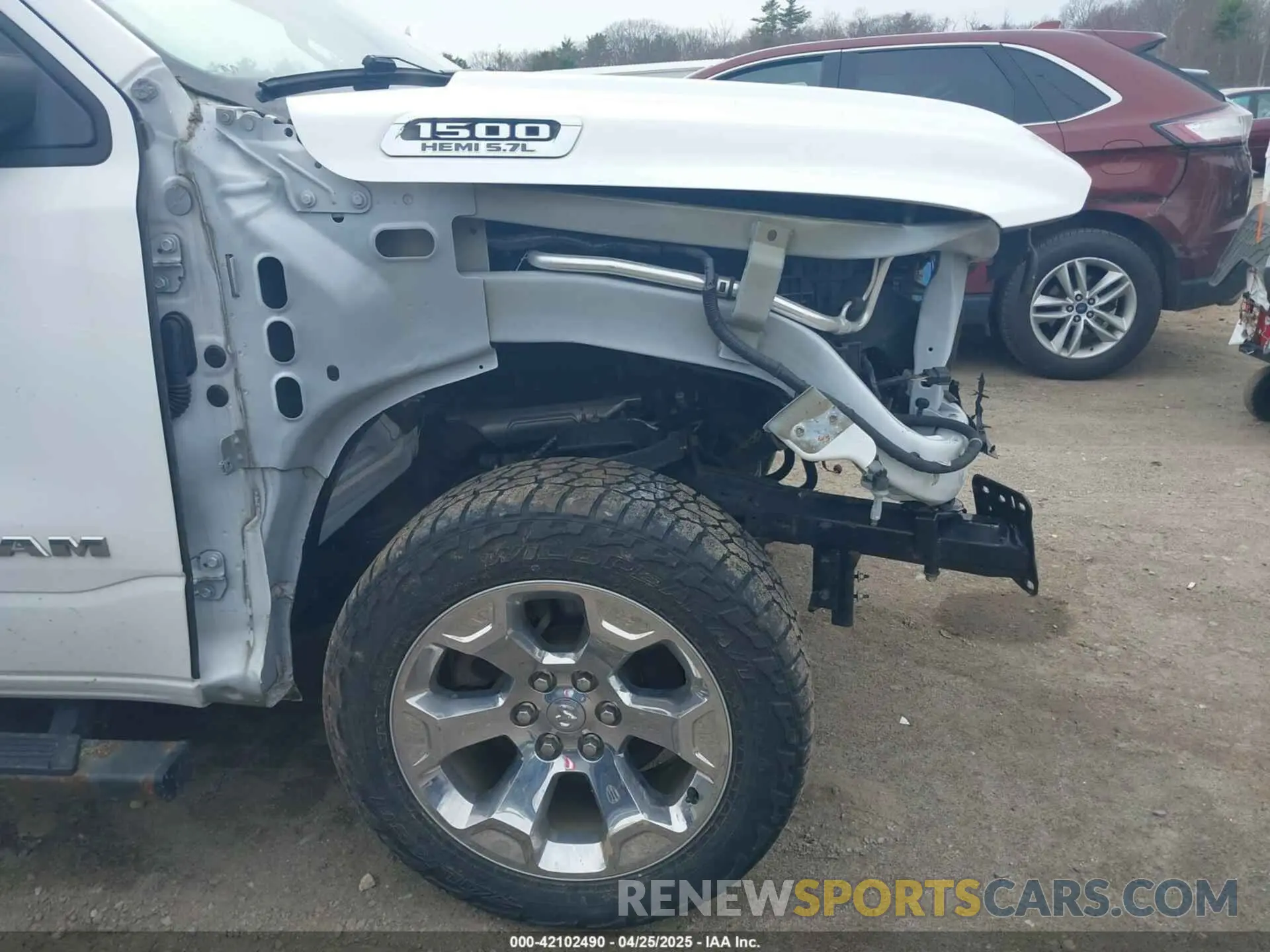 18 Photograph of a damaged car 1C6SRFFT8KN885693 RAM 1500 2019
