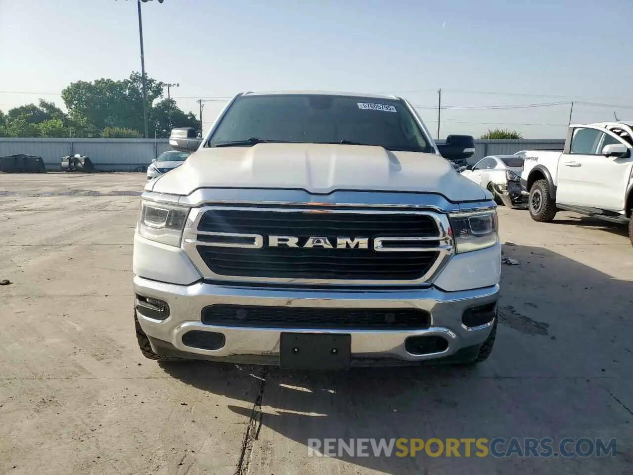 5 Photograph of a damaged car 1C6SRFFT9KN538146 RAM 1500 2019