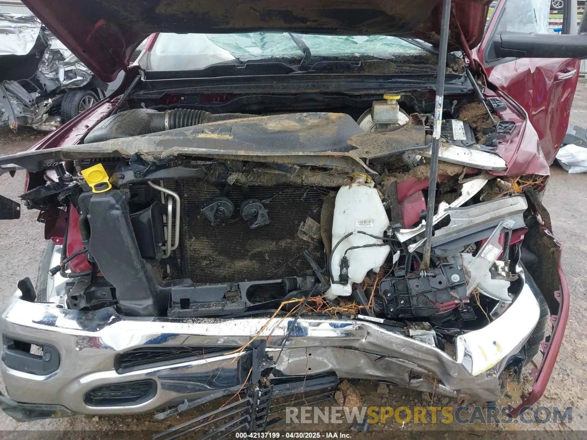 10 Photograph of a damaged car 1C6SRFFT9KN574273 RAM 1500 2019