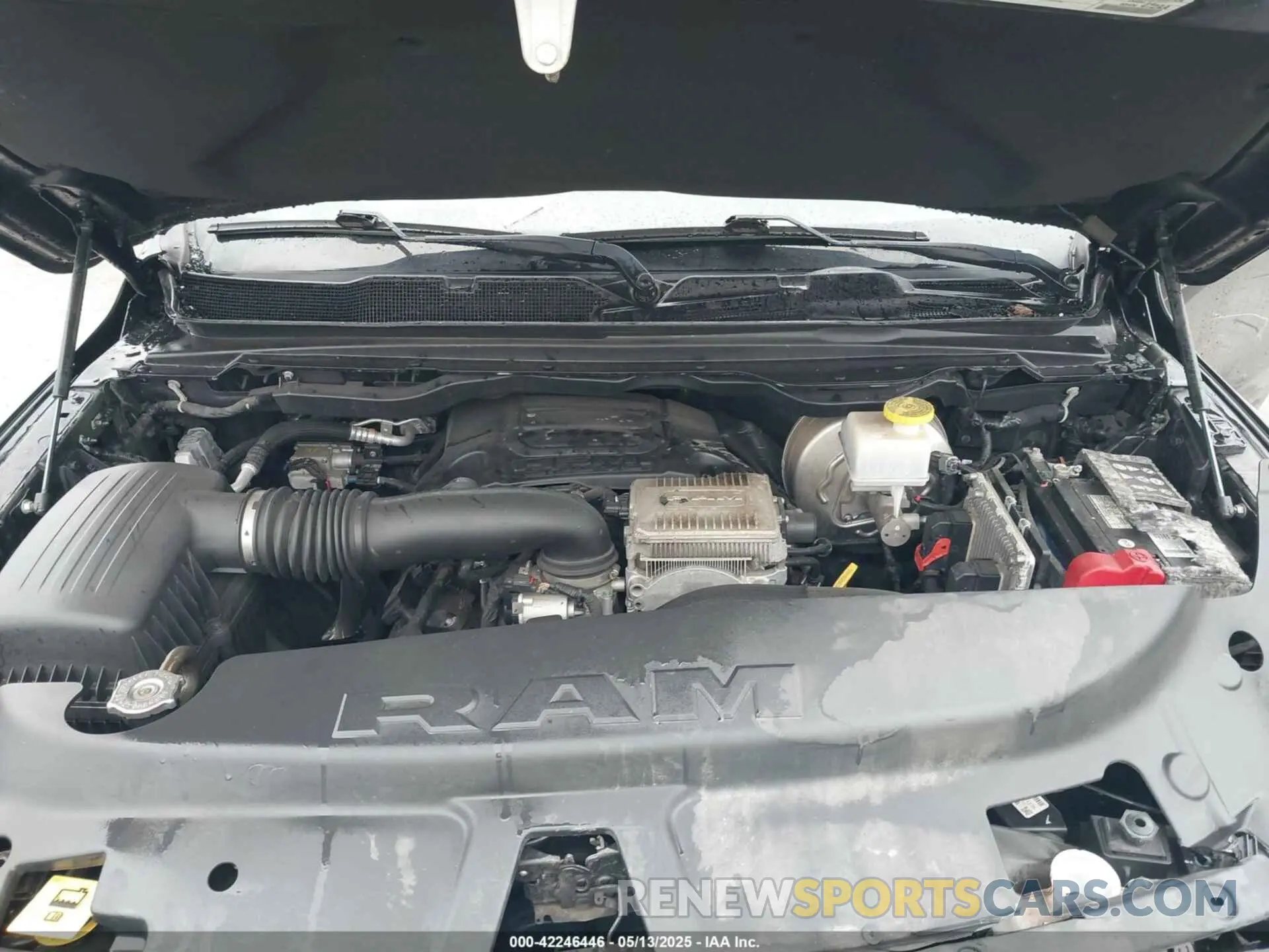 10 Photograph of a damaged car 1C6SRFFT9KN644144 RAM 1500 2019