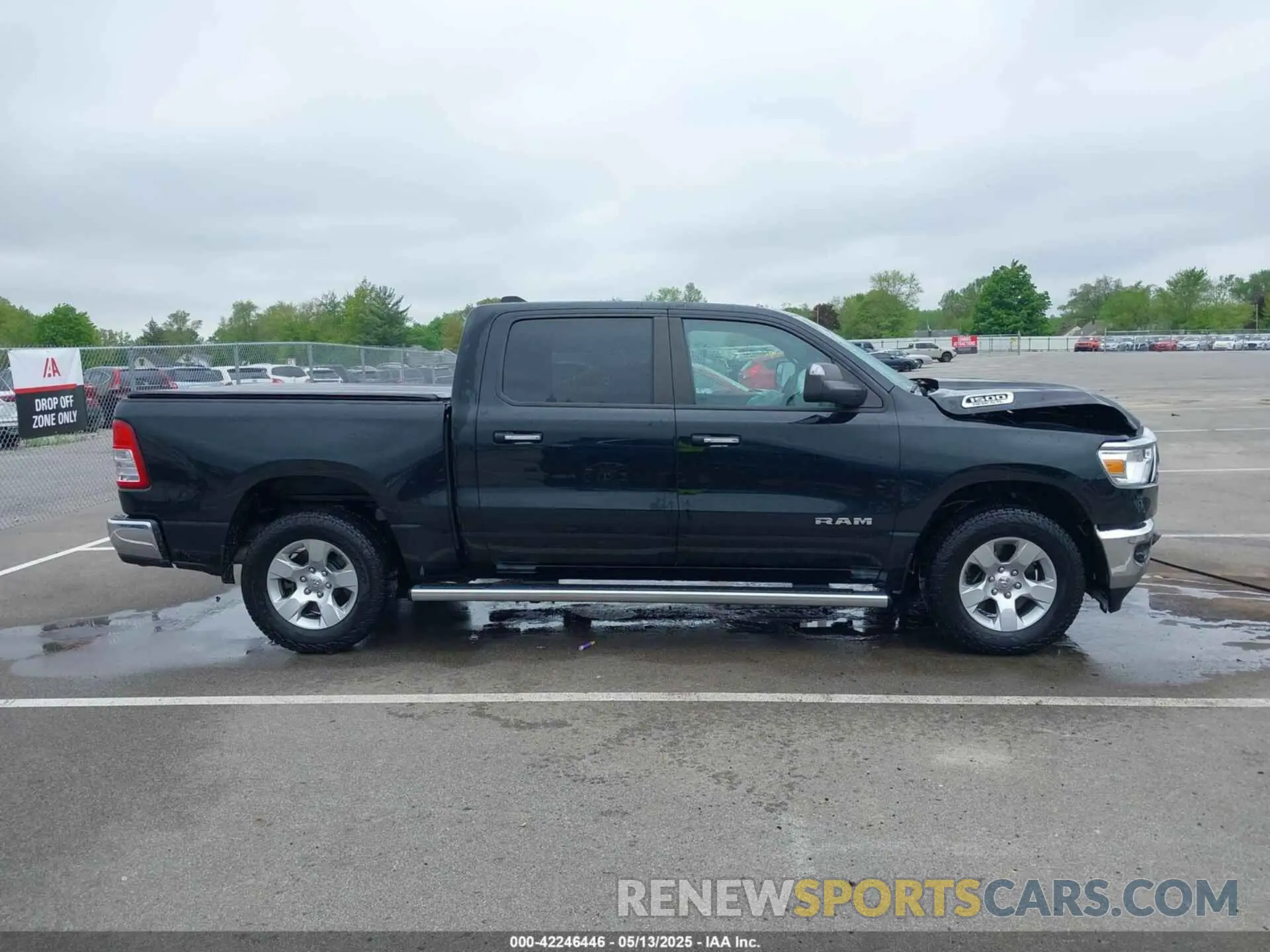 13 Photograph of a damaged car 1C6SRFFT9KN644144 RAM 1500 2019