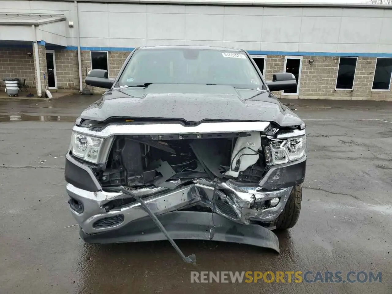 5 Photograph of a damaged car 1C6SRFFT9KN644239 RAM 1500 2019