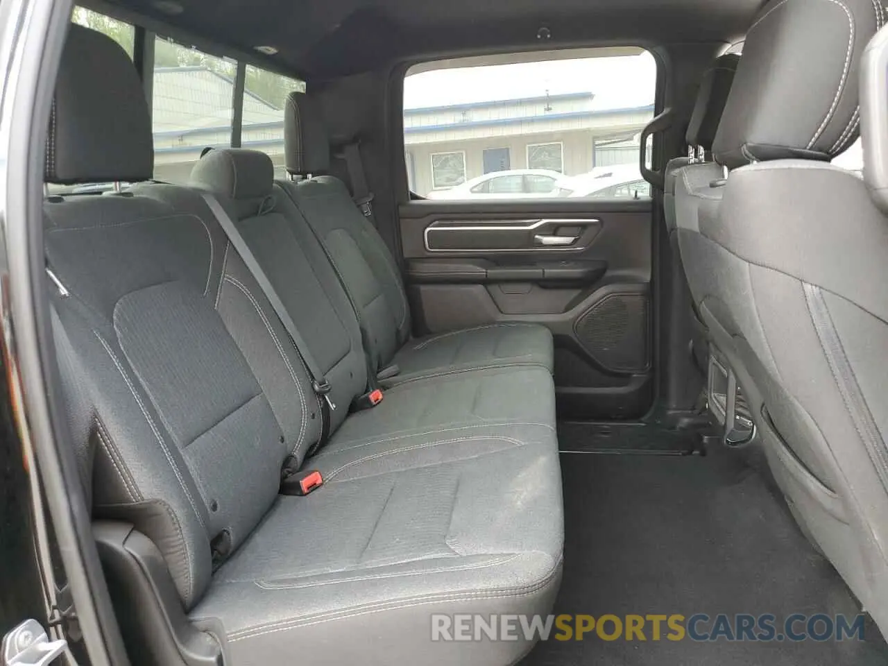 10 Photograph of a damaged car 1C6SRFFT9KN692730 RAM 1500 2019