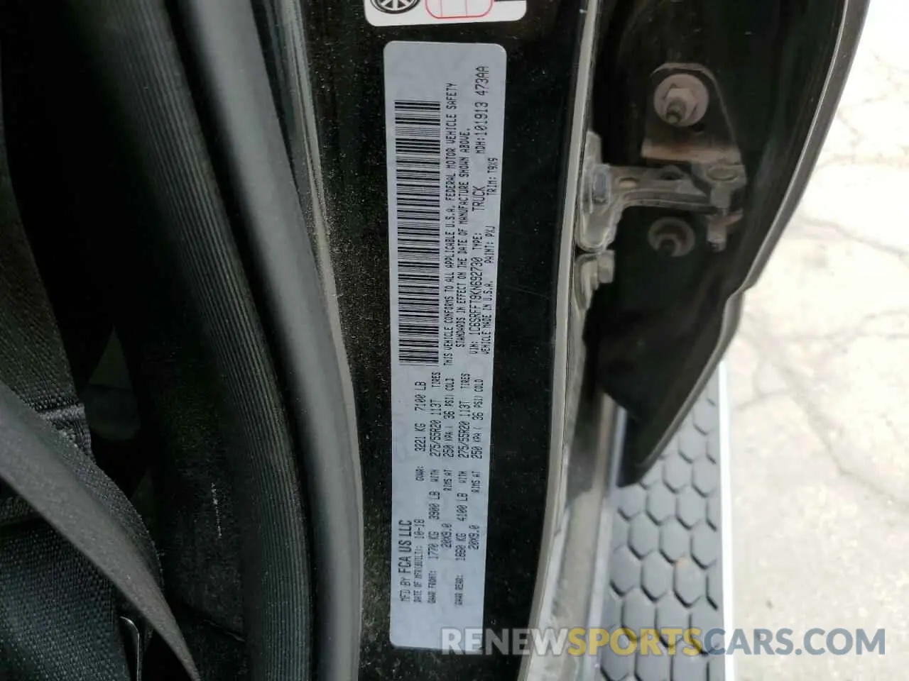 12 Photograph of a damaged car 1C6SRFFT9KN692730 RAM 1500 2019