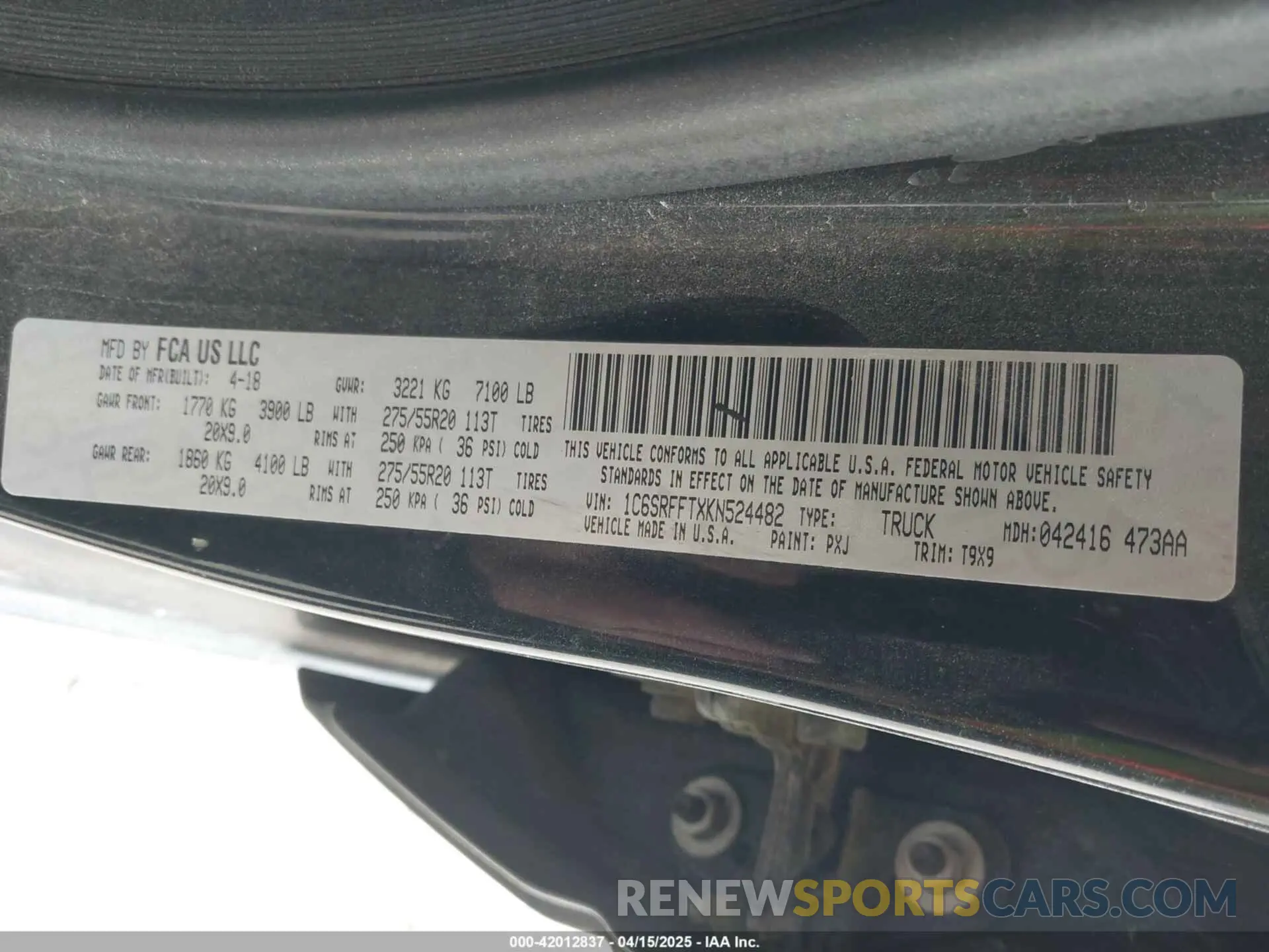 9 Photograph of a damaged car 1C6SRFFTXKN524482 RAM 1500 2019