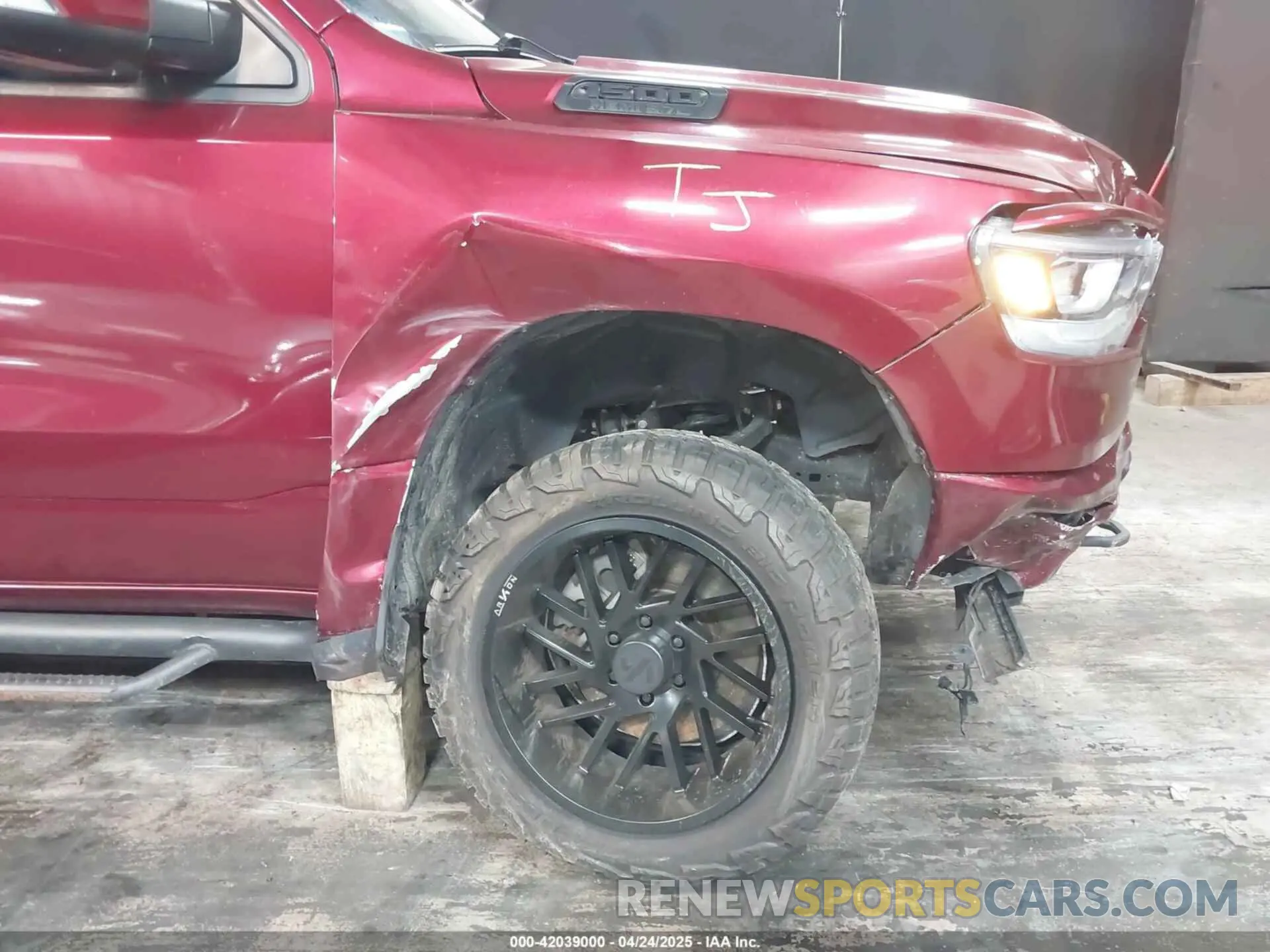 19 Photograph of a damaged car 1C6SRFFTXKN607457 RAM 1500 2019