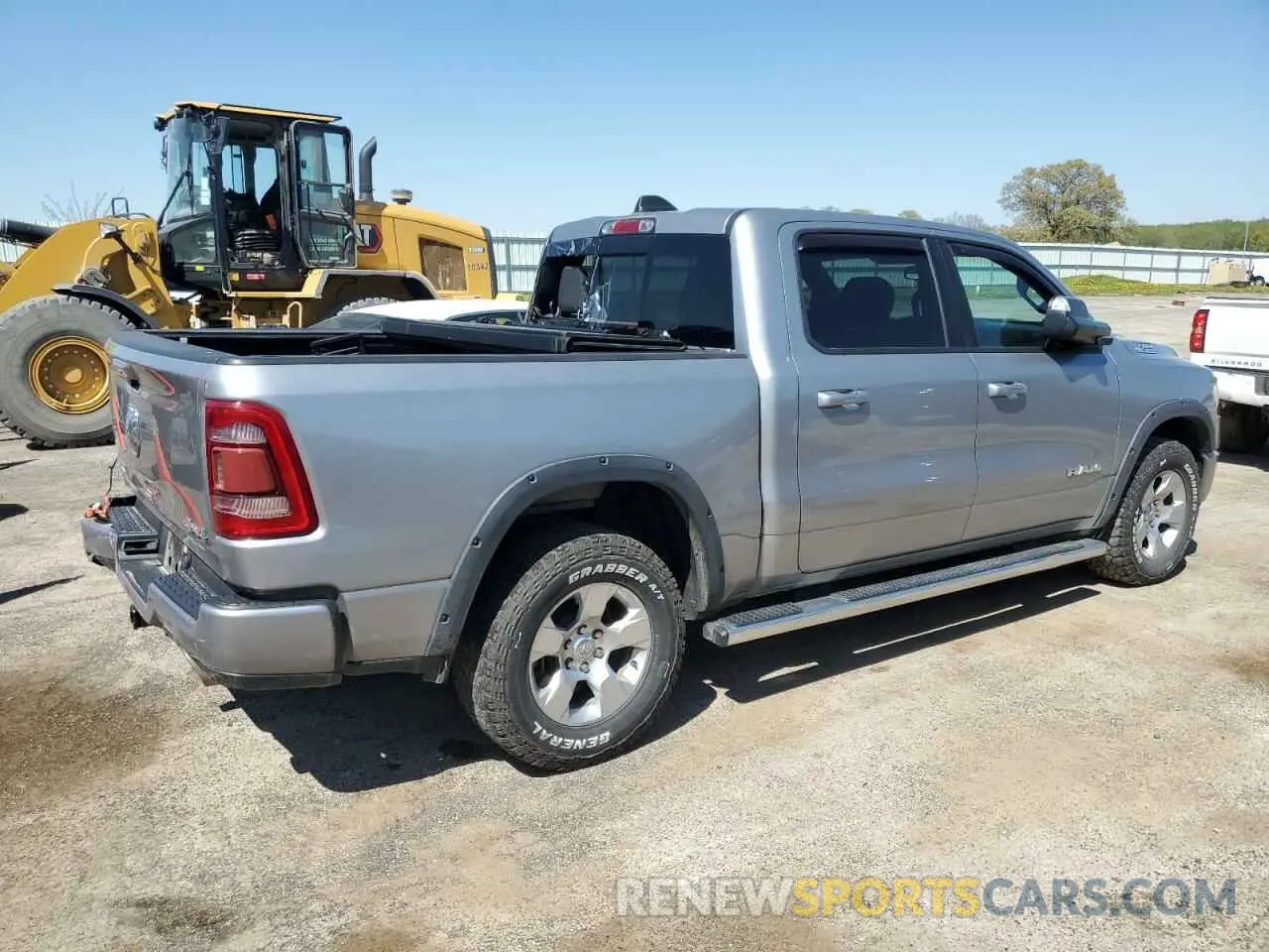 3 Photograph of a damaged car 1C6SRFFTXKN609371 RAM 1500 2019