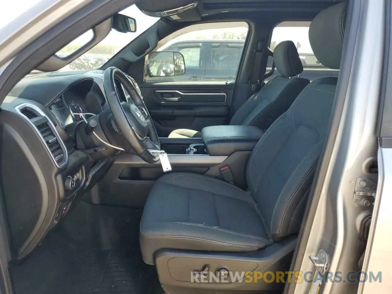 7 Photograph of a damaged car 1C6SRFFTXKN609371 RAM 1500 2019
