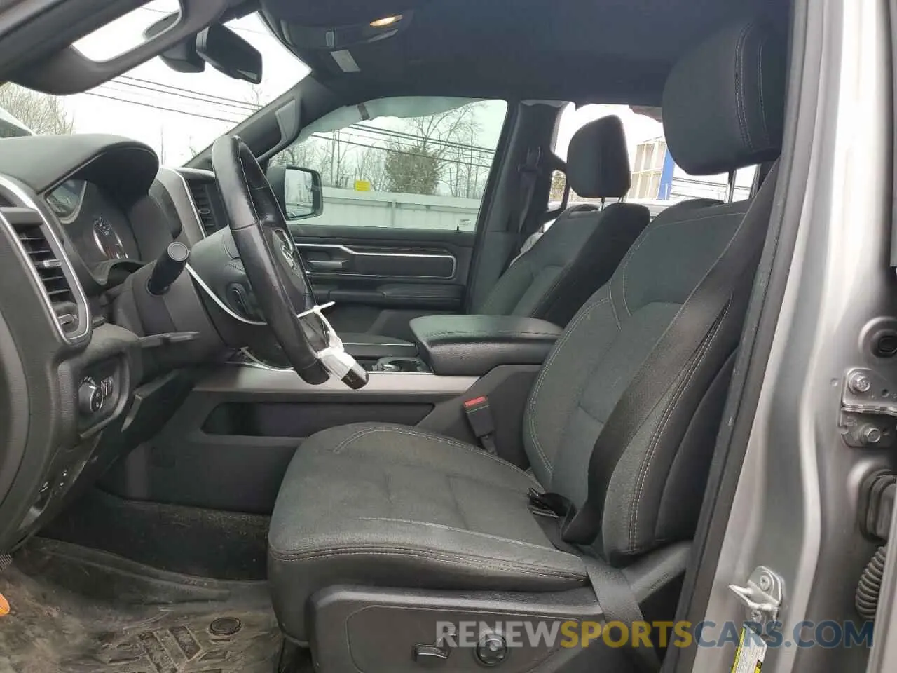 7 Photograph of a damaged car 1C6SRFFTXKN668081 RAM 1500 2019