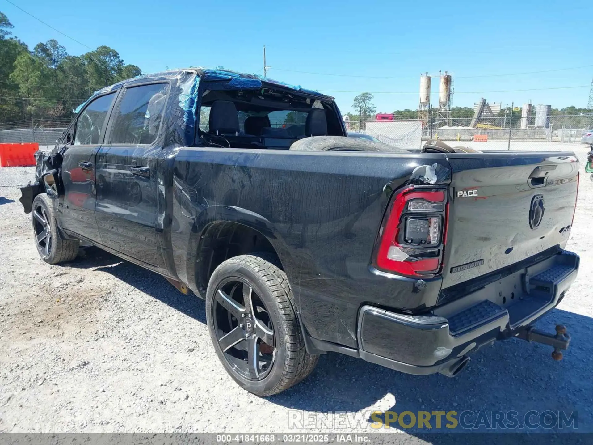 3 Photograph of a damaged car 1C6SRFFTXKN796983 RAM 1500 2019
