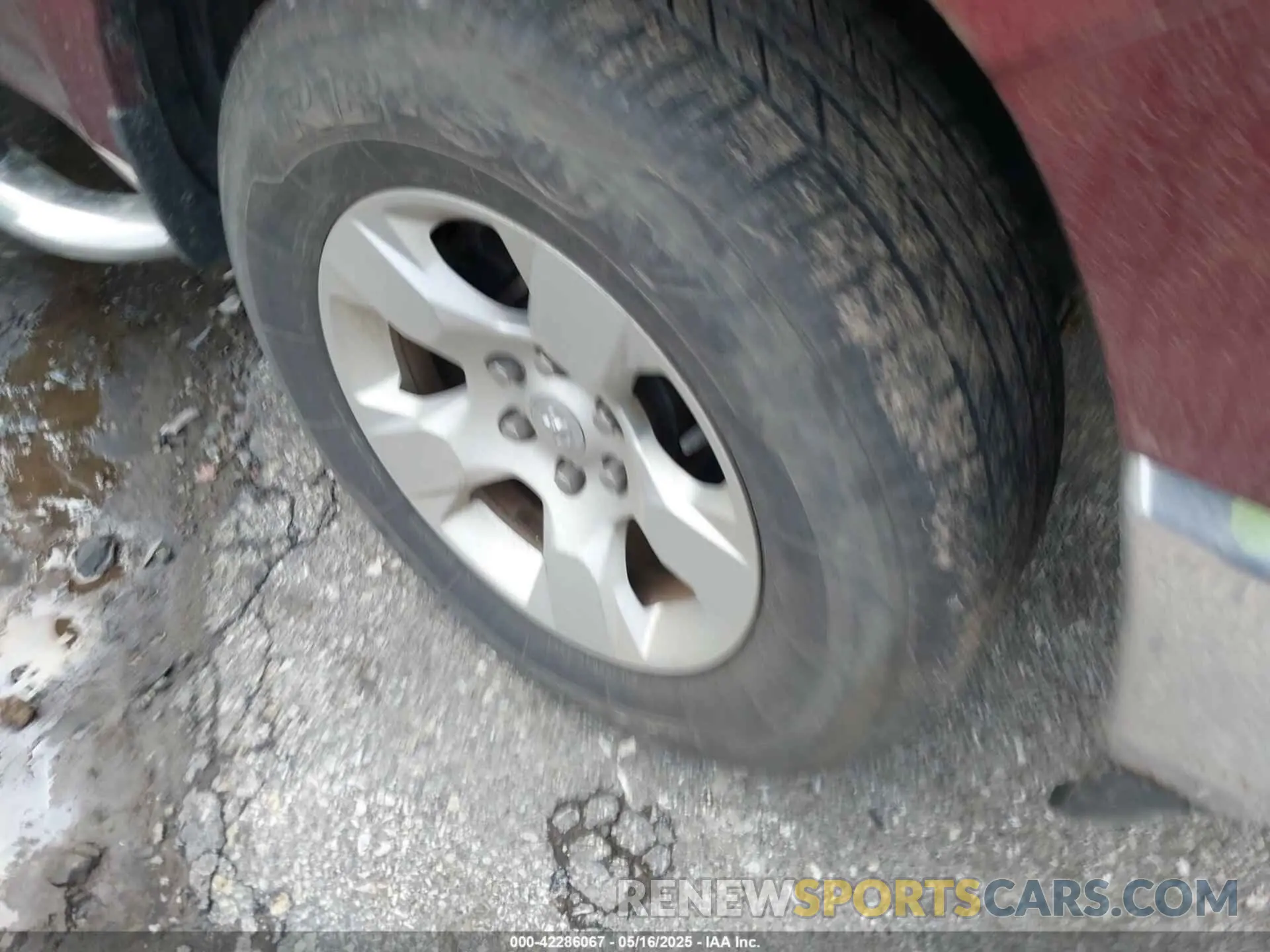 11 Photograph of a damaged car 1C6SRFFTXKN896288 RAM 1500 2019