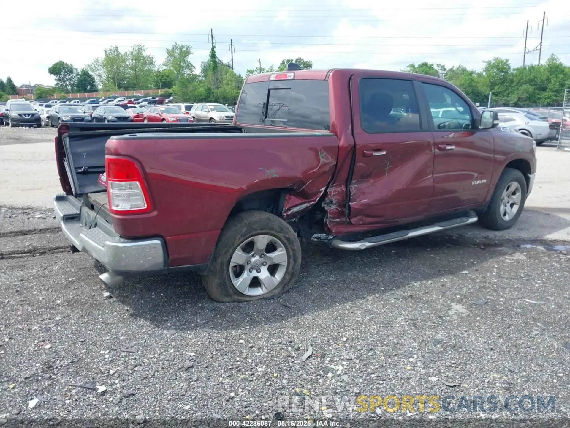 4 Photograph of a damaged car 1C6SRFFTXKN896288 RAM 1500 2019