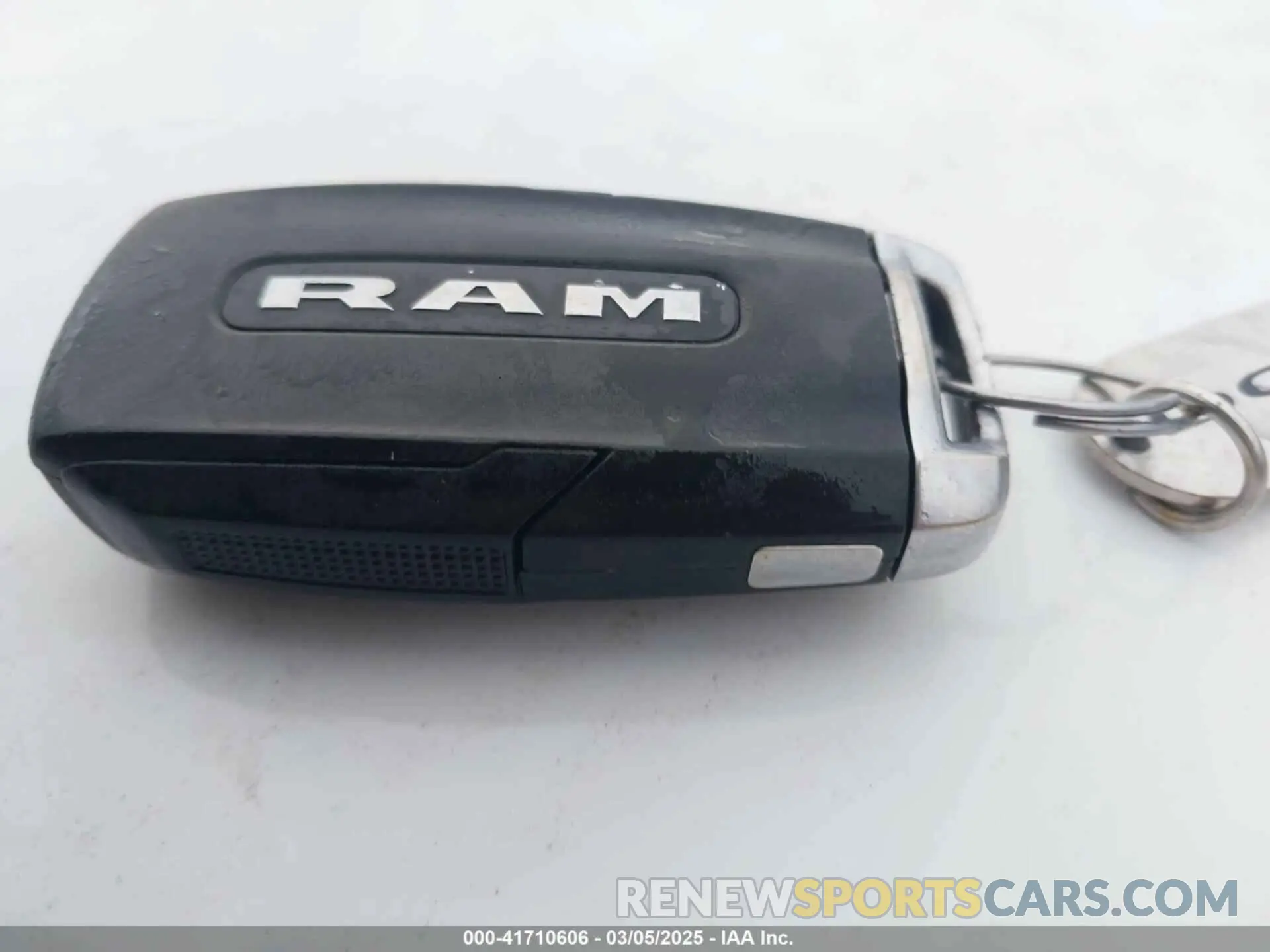 11 Photograph of a damaged car 1C6SRFGT0KN542410 RAM 1500 2019