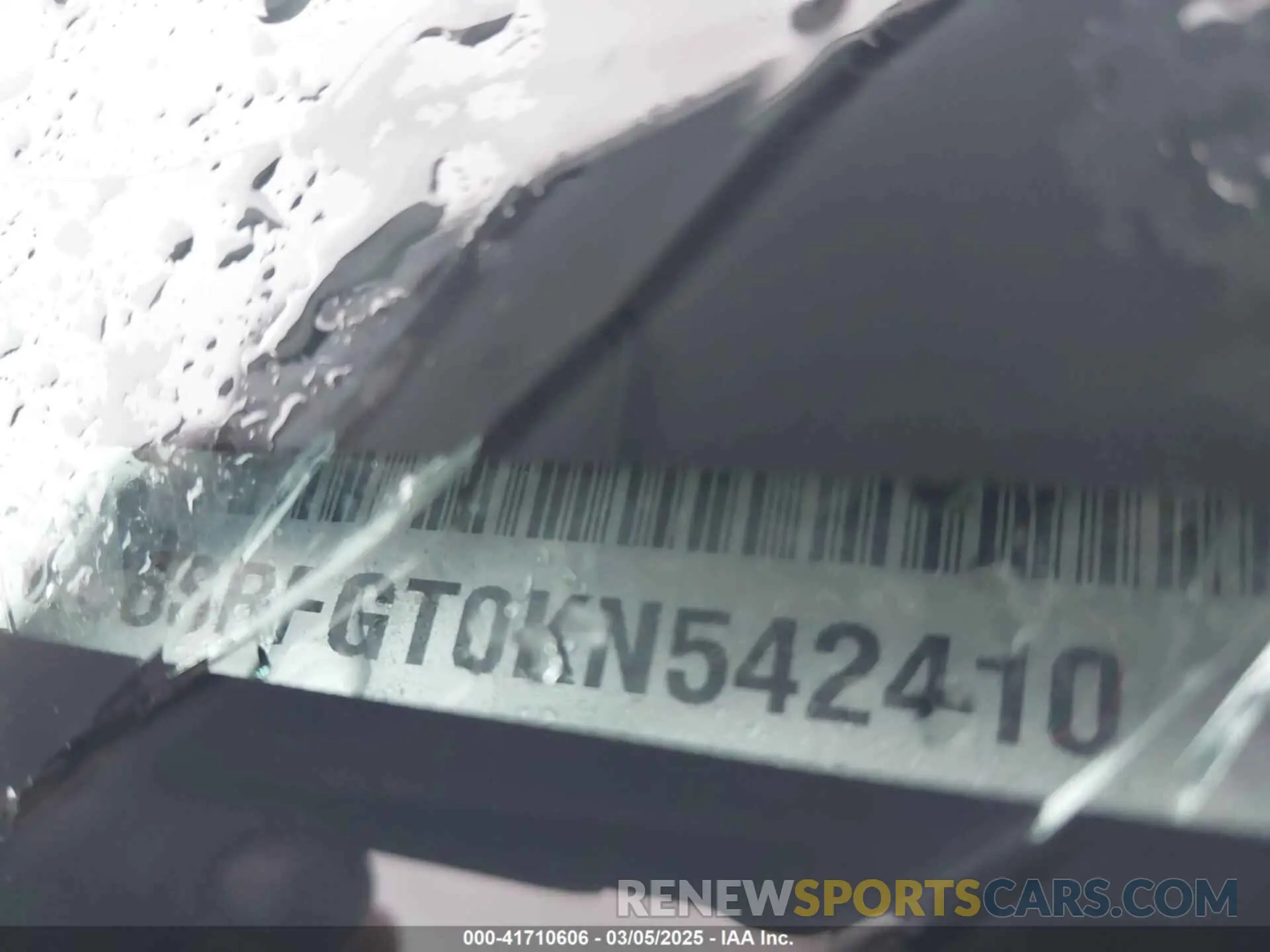 9 Photograph of a damaged car 1C6SRFGT0KN542410 RAM 1500 2019