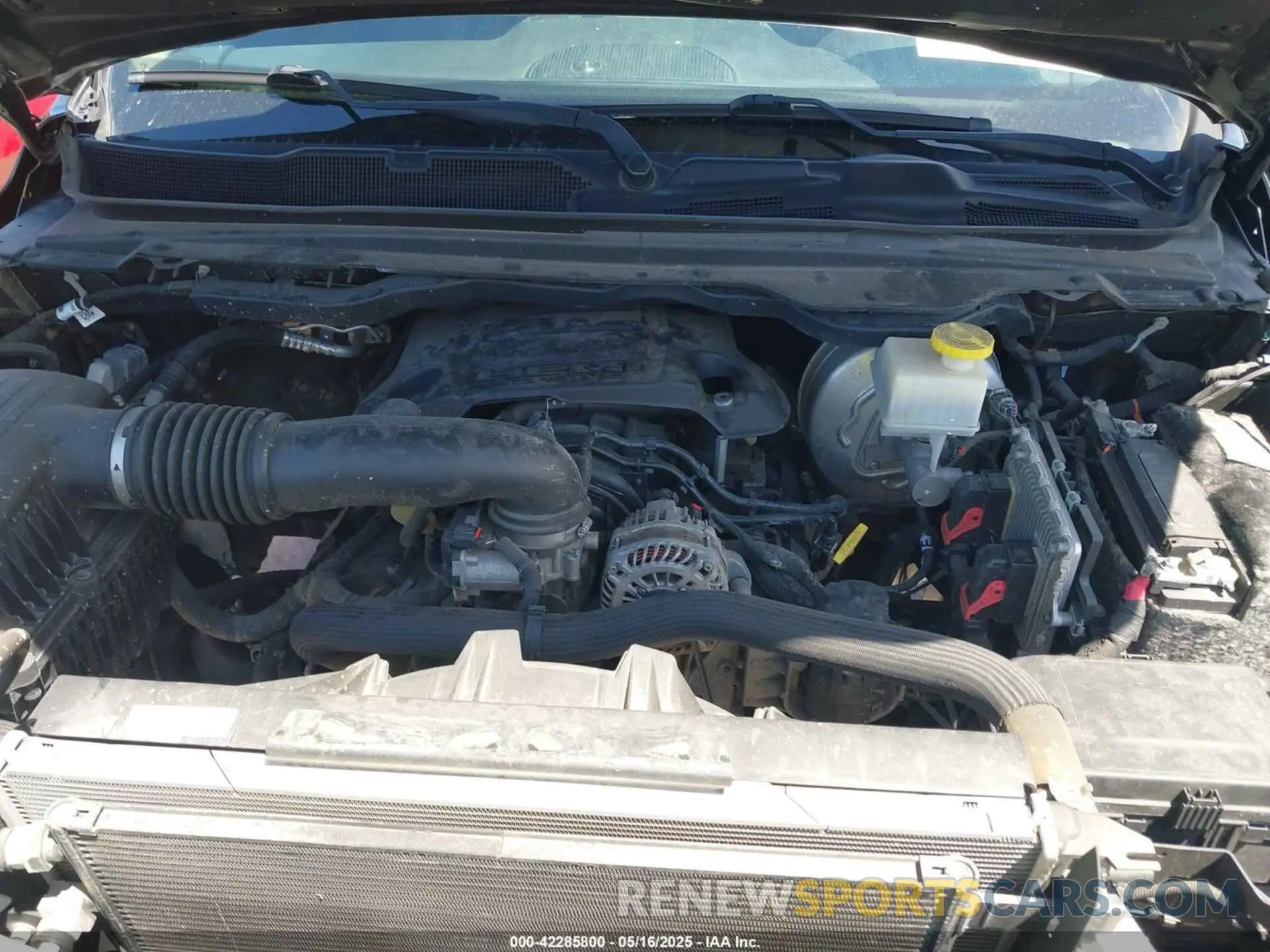 10 Photograph of a damaged car 1C6SRFGT2KN579720 RAM 1500 2019