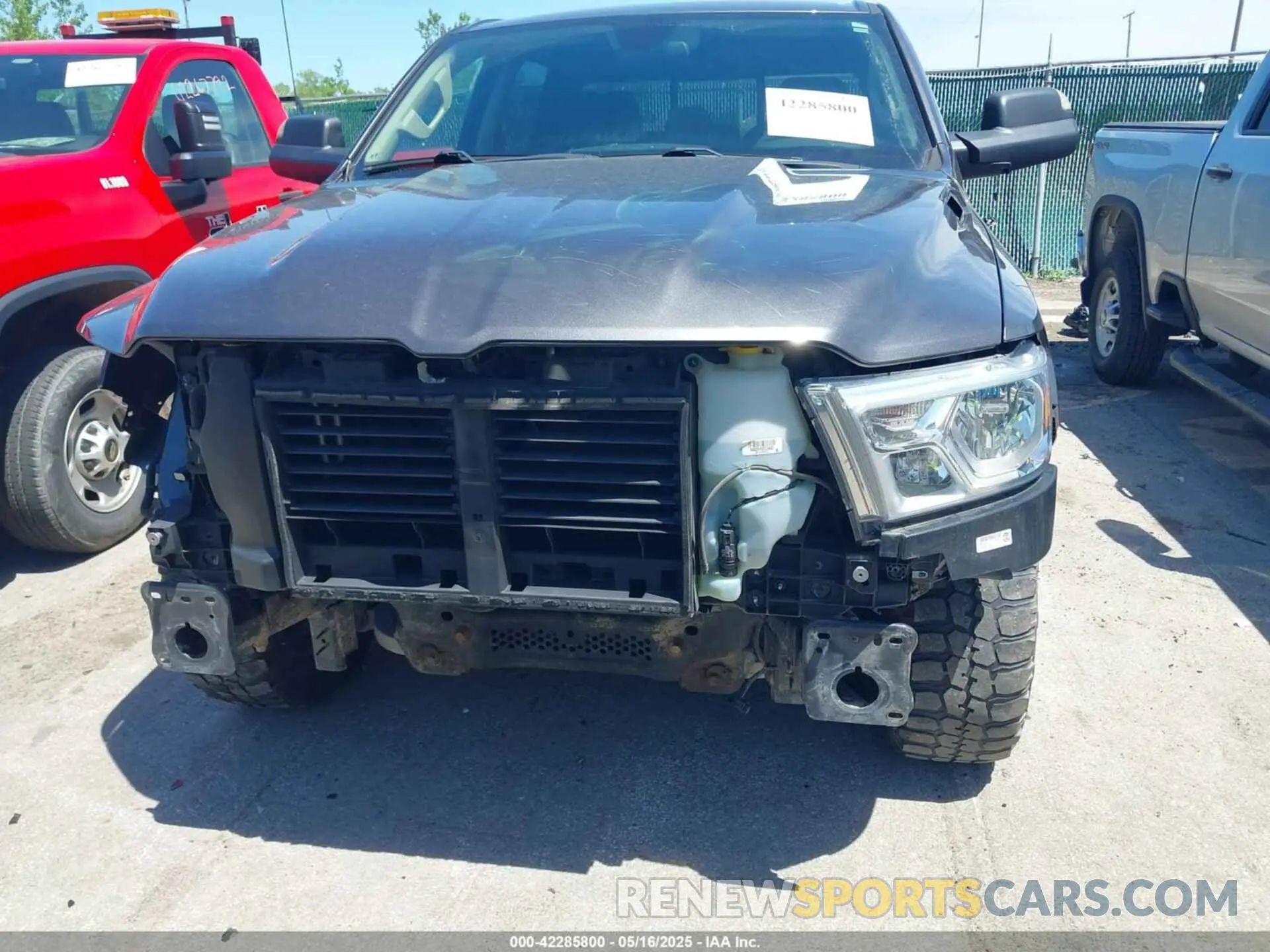 13 Photograph of a damaged car 1C6SRFGT2KN579720 RAM 1500 2019