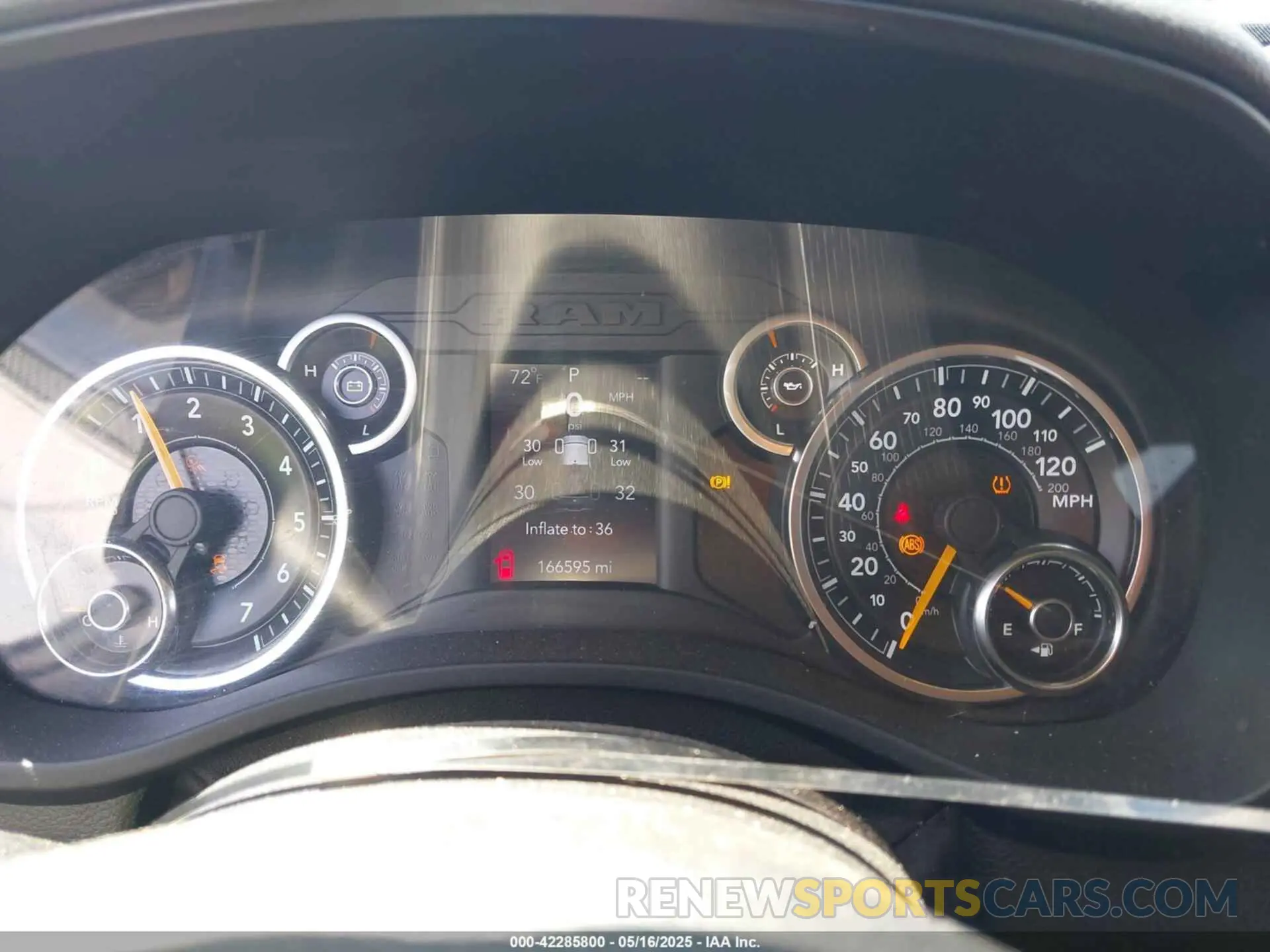 7 Photograph of a damaged car 1C6SRFGT2KN579720 RAM 1500 2019