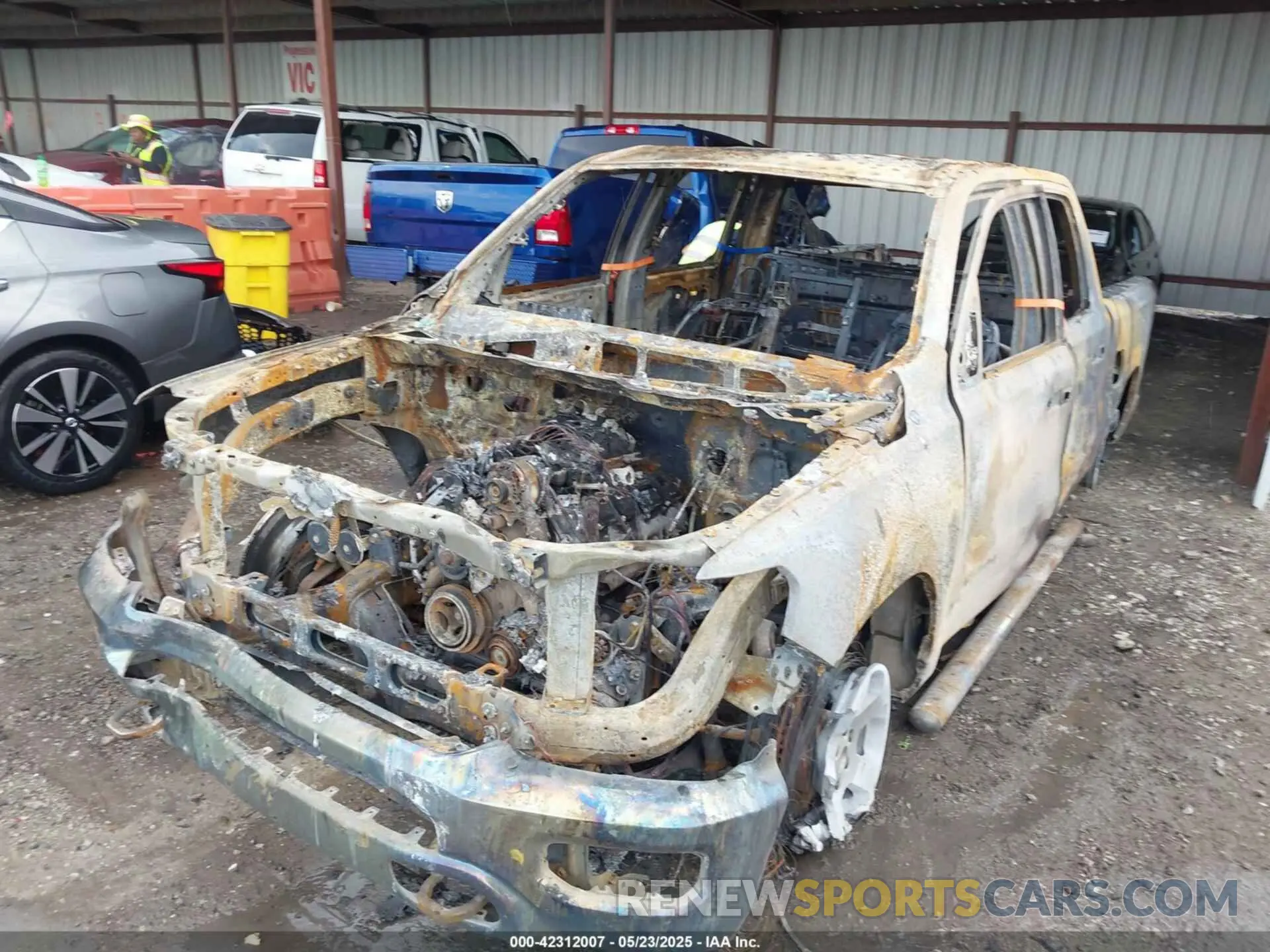 6 Photograph of a damaged car 1C6SRFGT2KN591334 RAM 1500 2019