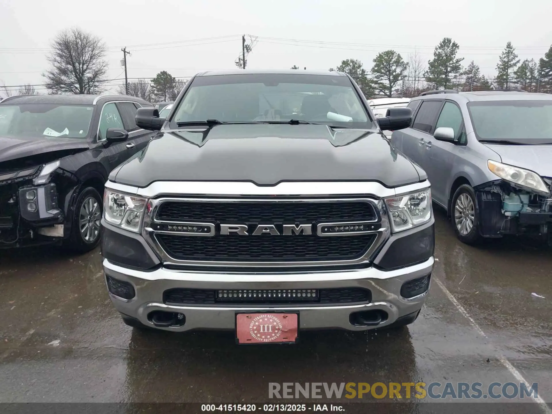 12 Photograph of a damaged car 1C6SRFGT5KN598052 RAM 1500 2019