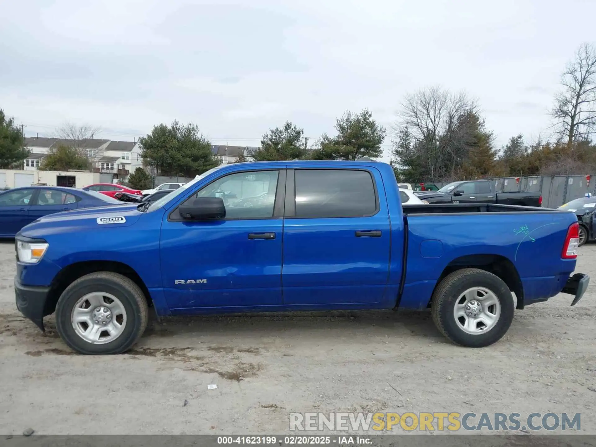 14 Photograph of a damaged car 1C6SRFGT7KN624201 RAM 1500 2019