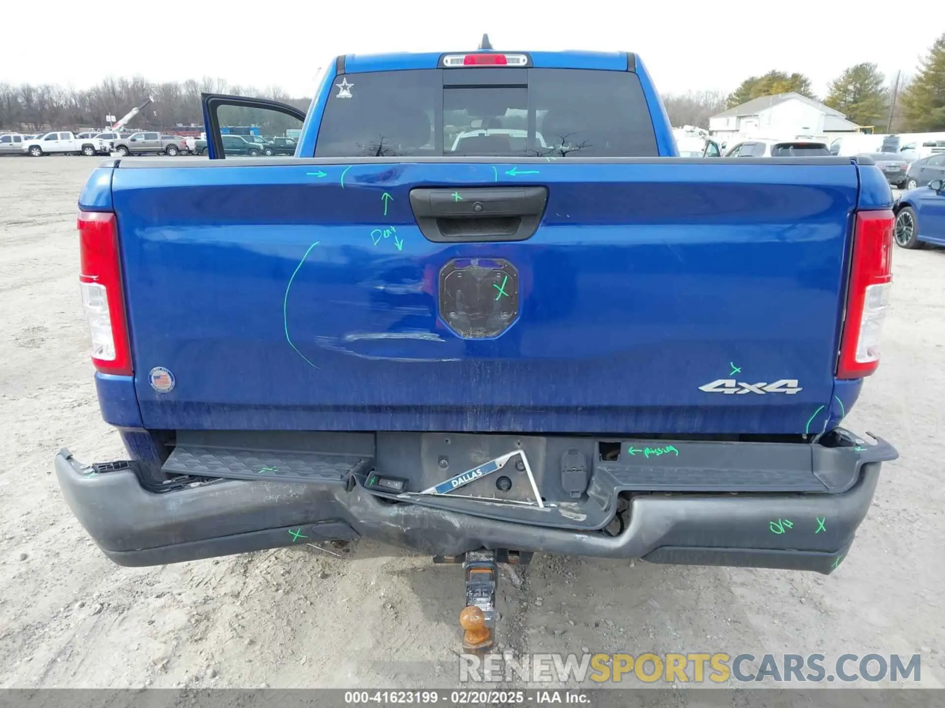 18 Photograph of a damaged car 1C6SRFGT7KN624201 RAM 1500 2019
