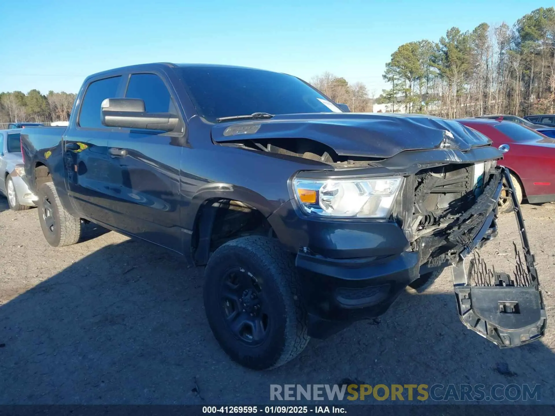 1 Photograph of a damaged car 1C6SRFGT8KN529503 RAM 1500 2019