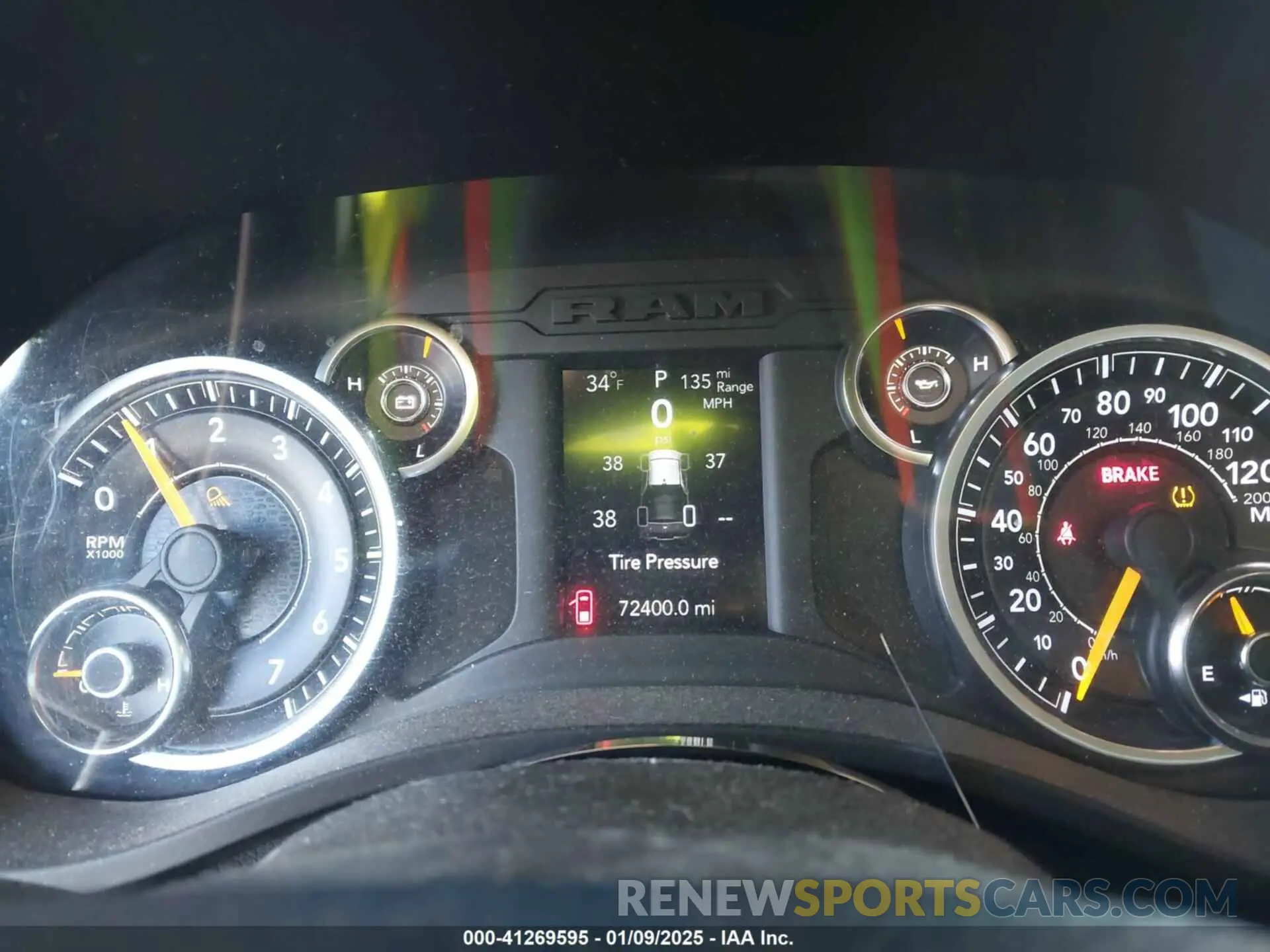7 Photograph of a damaged car 1C6SRFGT8KN529503 RAM 1500 2019