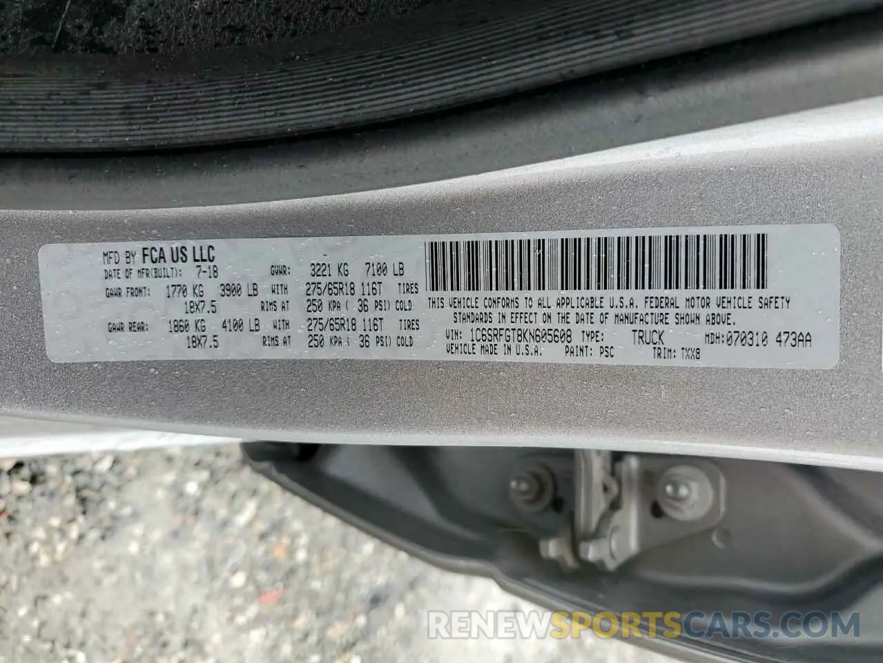 12 Photograph of a damaged car 1C6SRFGT8KN605608 RAM 1500 2019