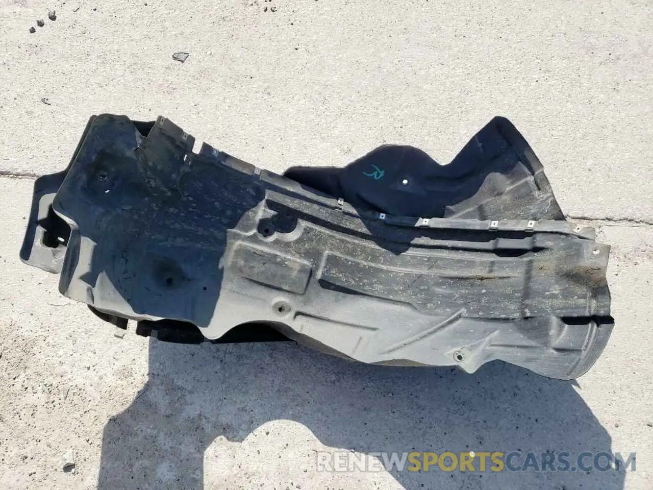 12 Photograph of a damaged car 1C6SRFGT9KN541871 RAM 1500 2019