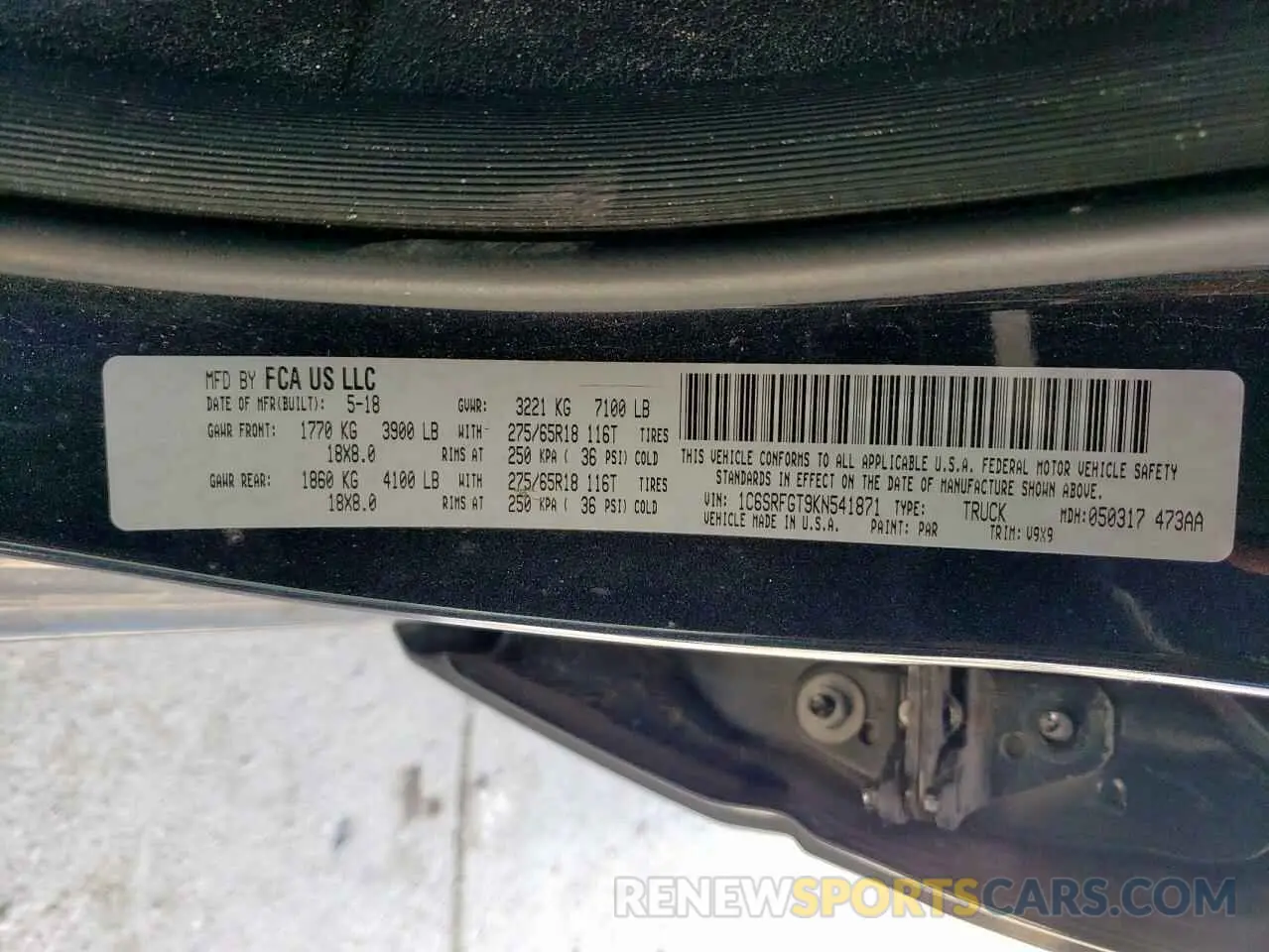 13 Photograph of a damaged car 1C6SRFGT9KN541871 RAM 1500 2019