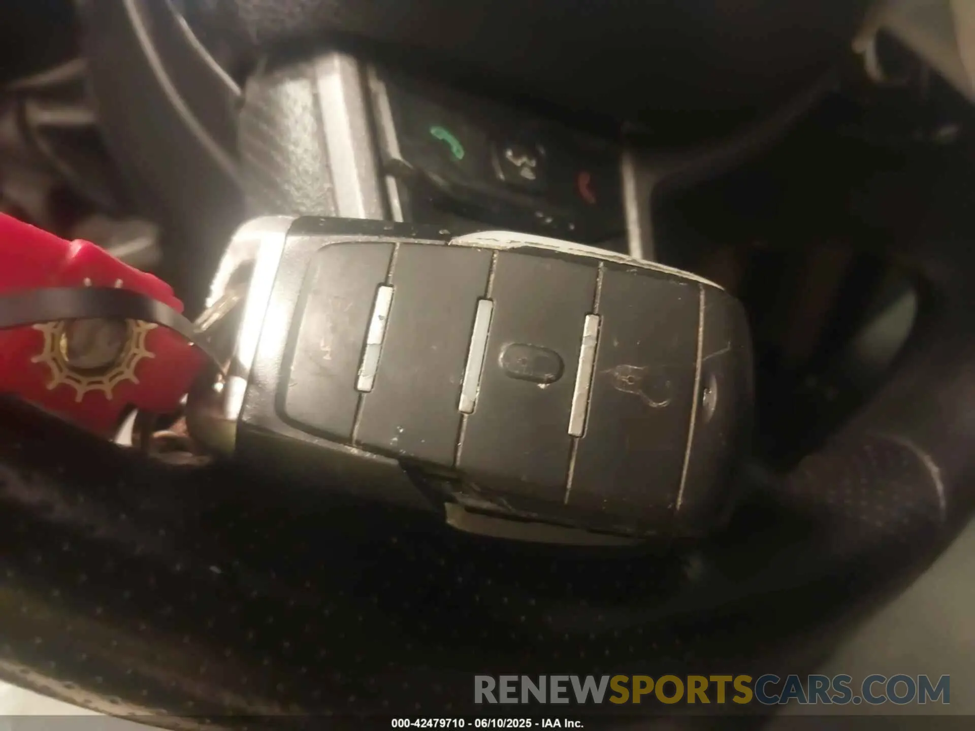 11 Photograph of a damaged car 1C6SRFGTXKN580050 RAM 1500 2019