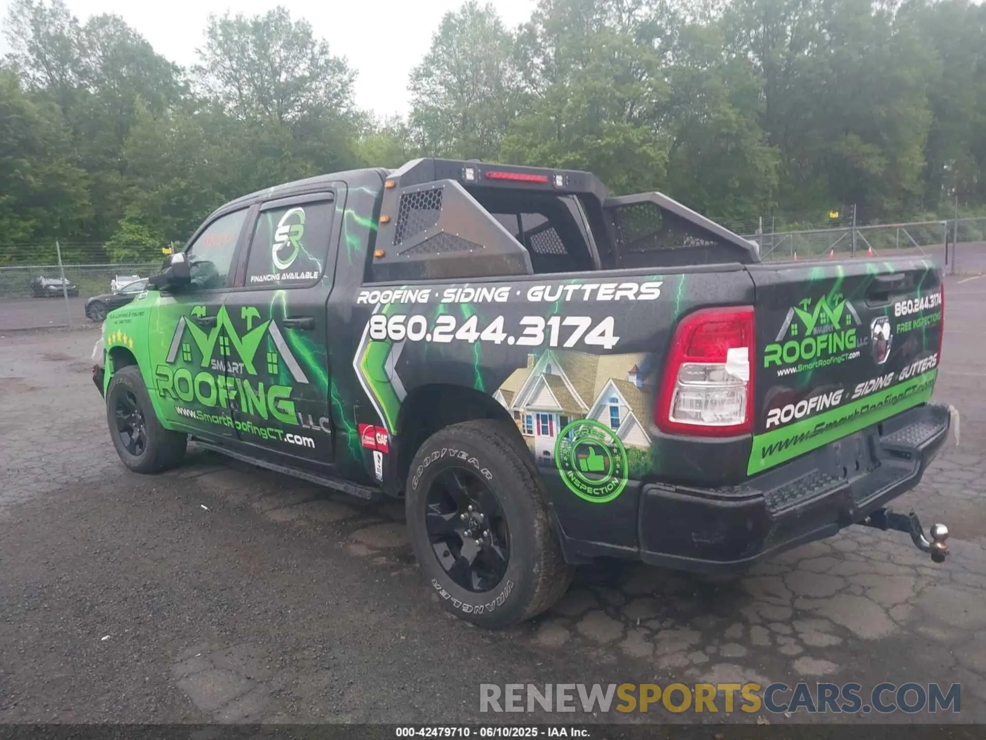 3 Photograph of a damaged car 1C6SRFGTXKN580050 RAM 1500 2019