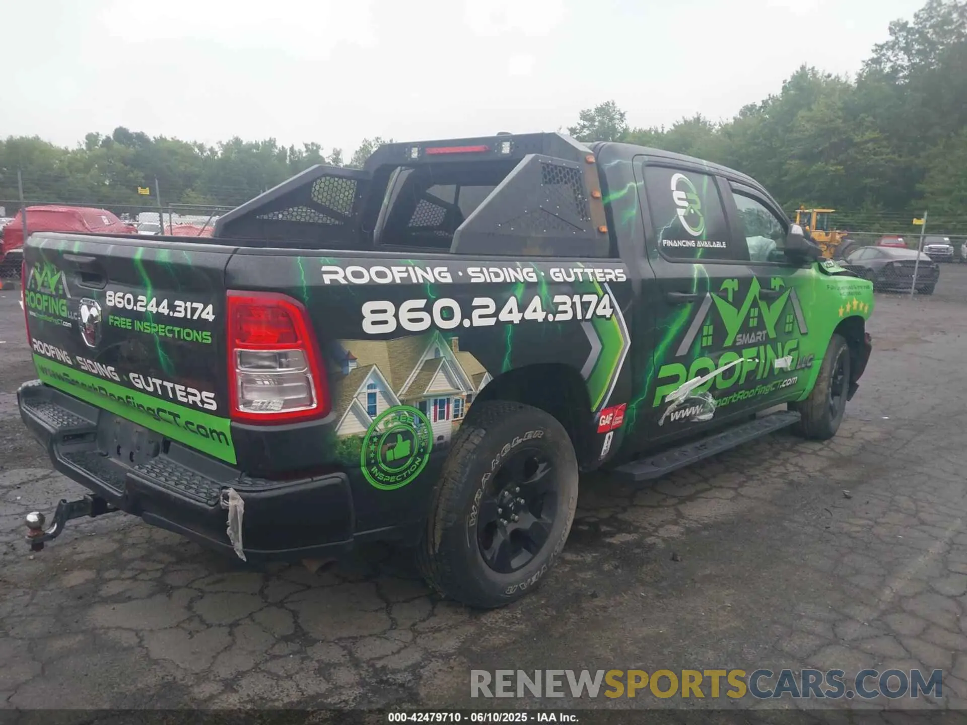 4 Photograph of a damaged car 1C6SRFGTXKN580050 RAM 1500 2019