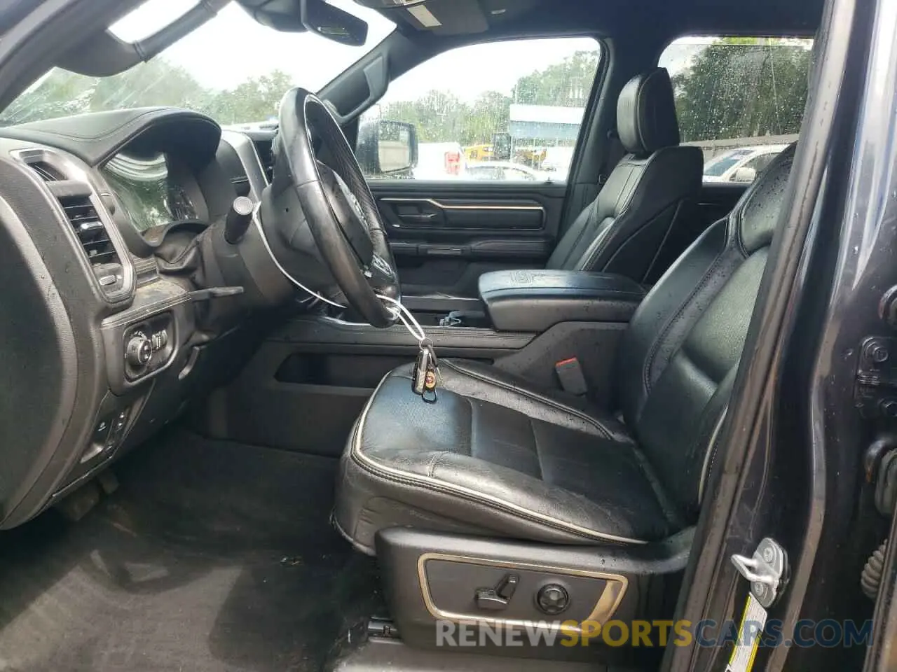 7 Photograph of a damaged car 1C6SRFHT0KN600739 RAM 1500 2019